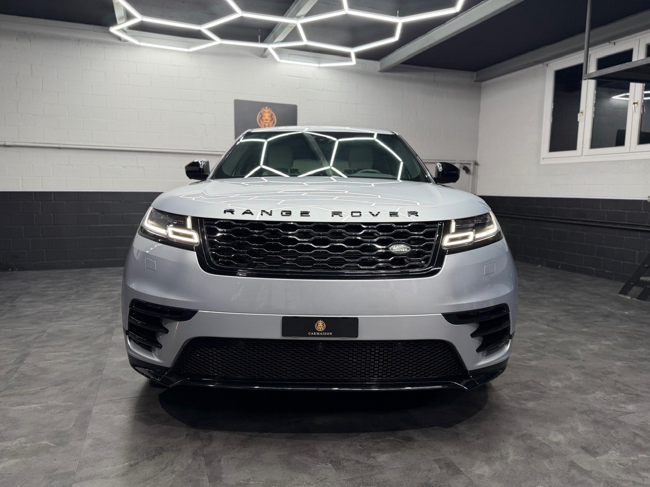 LAND ROVER Range Rover Velar R-Dynamic P 380 SE | CH-Auto | Meridian | Luftfahrwerk | 360° Kamera | ACC-image-1