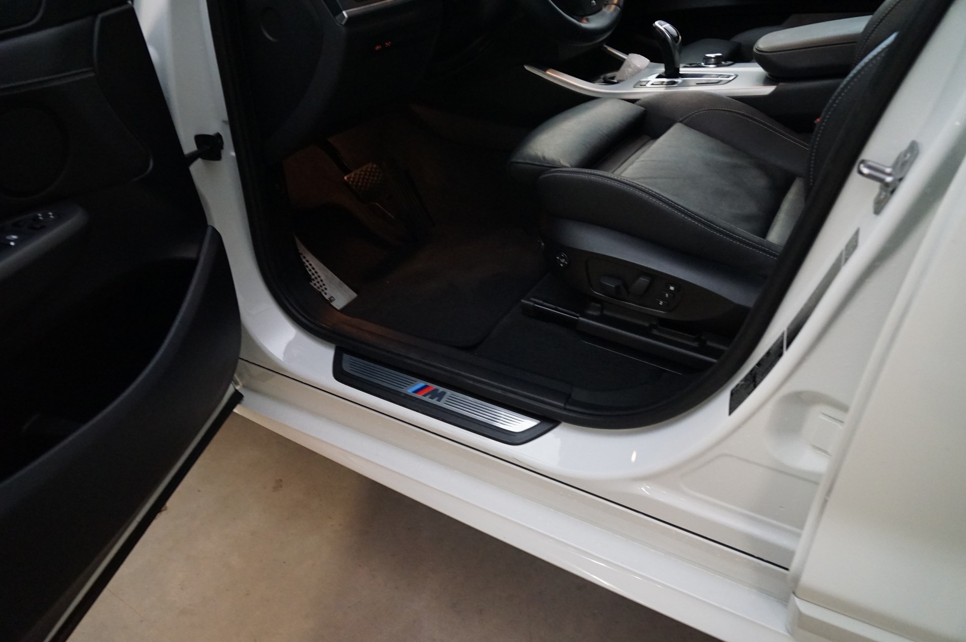 BMW xDrive 35d-image-4