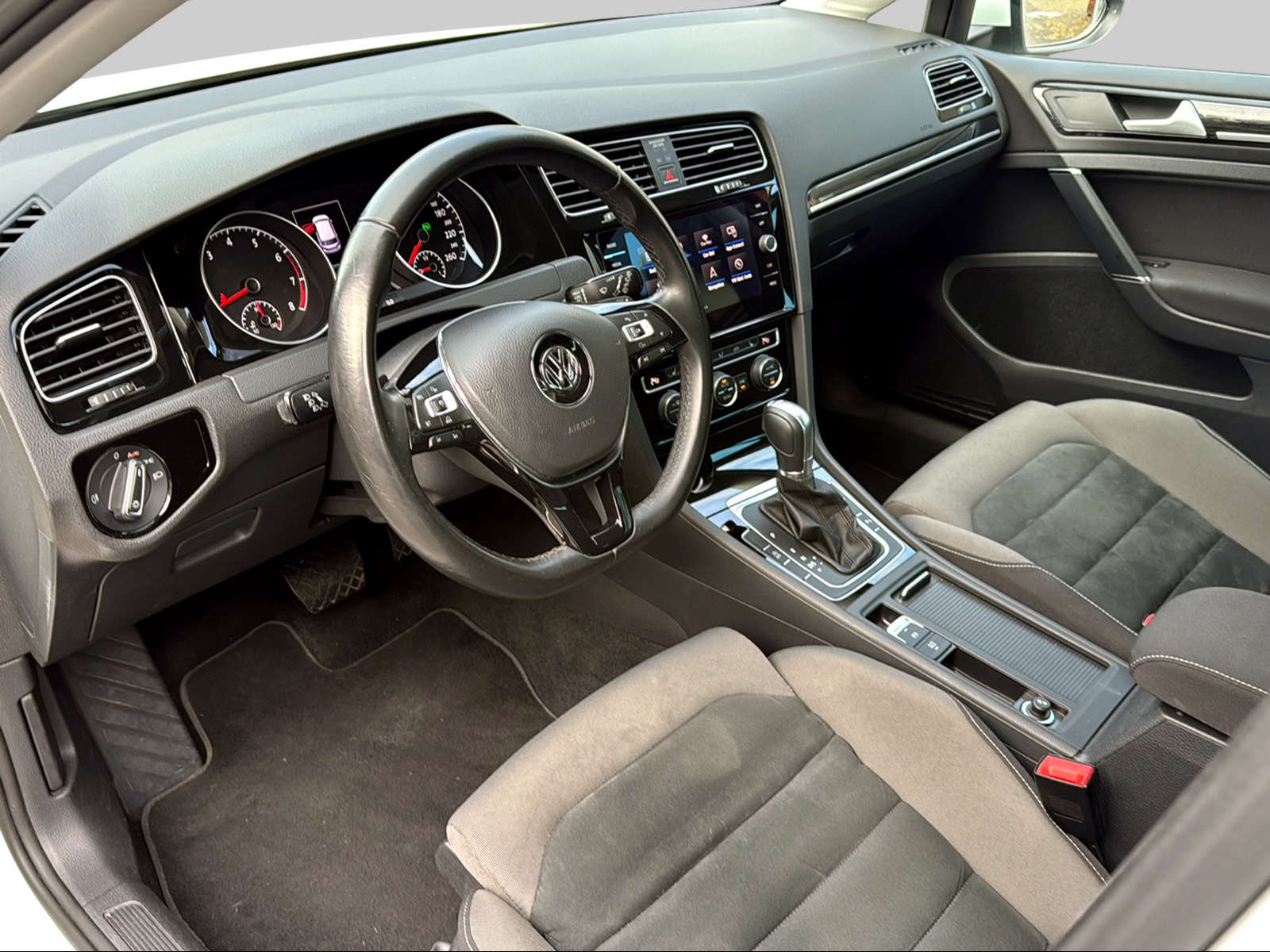VW Golf 1.5 TSI EVO Highline DSG-image-7