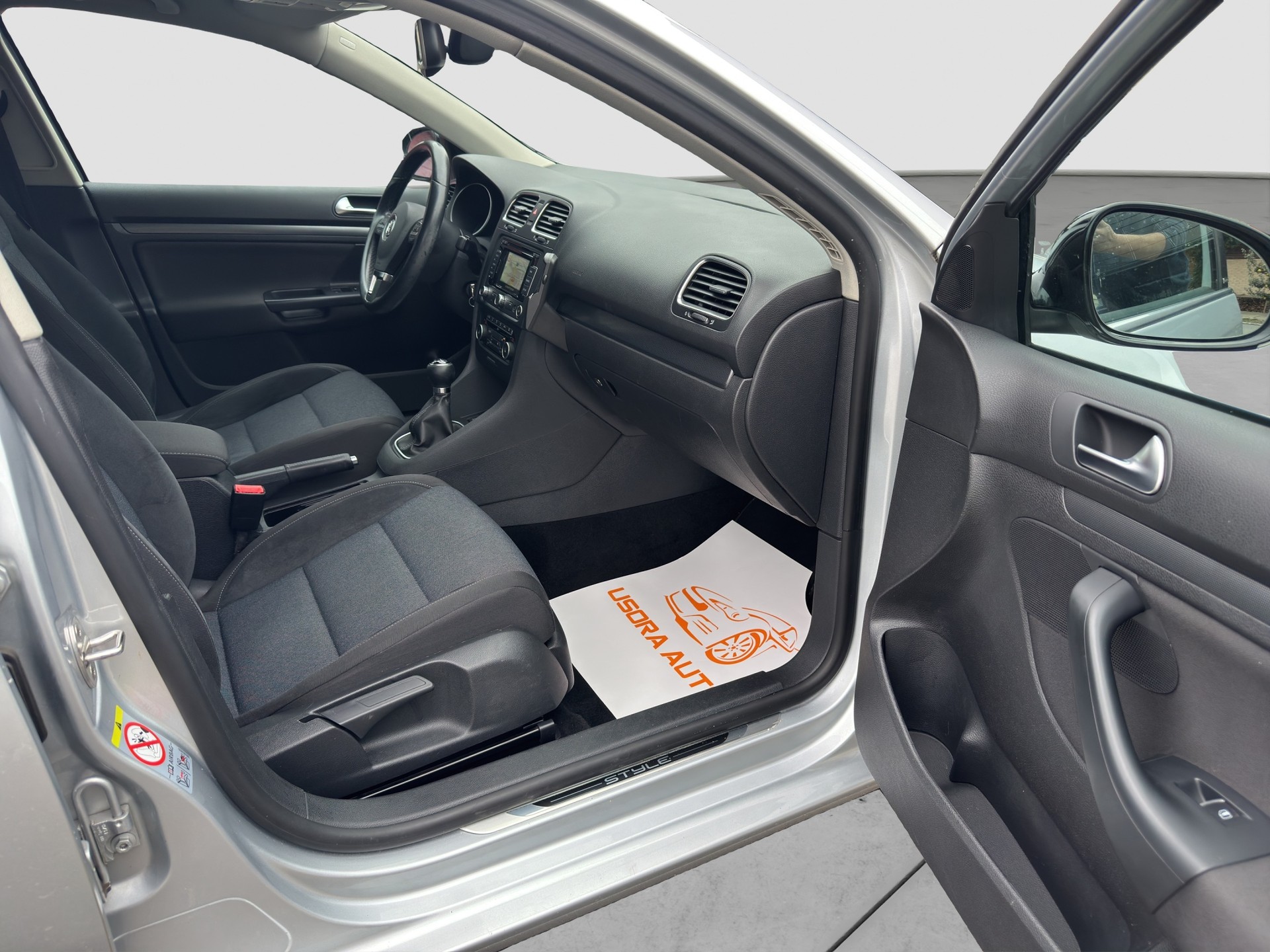 VW GOLF-image-11
