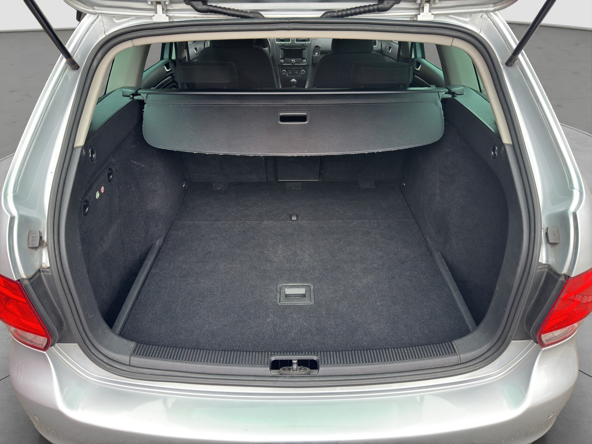 VW GOLF-image-8