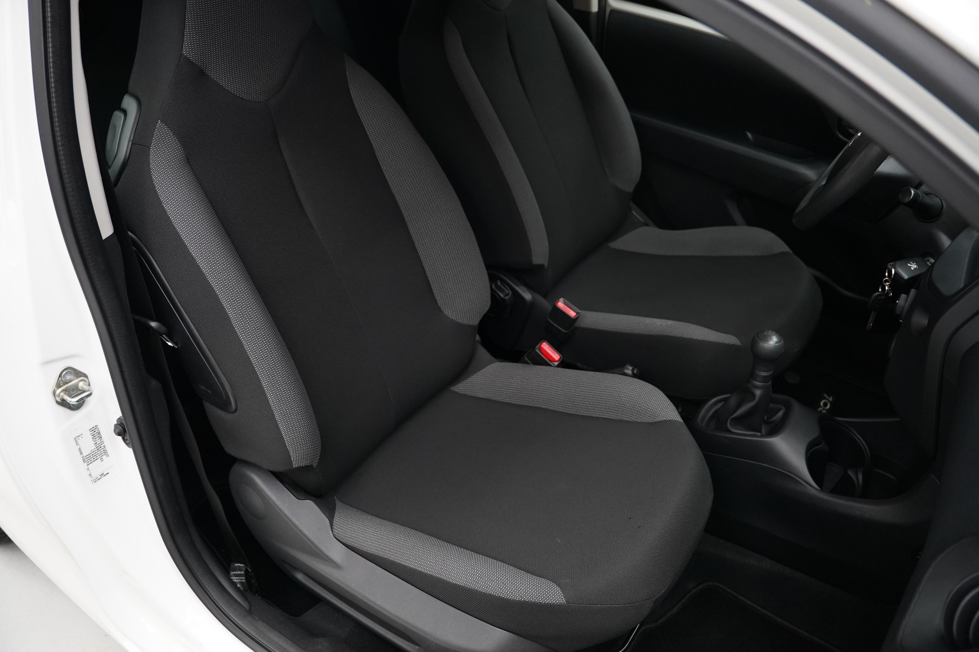 PEUGEOT 108 e-1.0 VTi Stop&Start Active Top-image-16