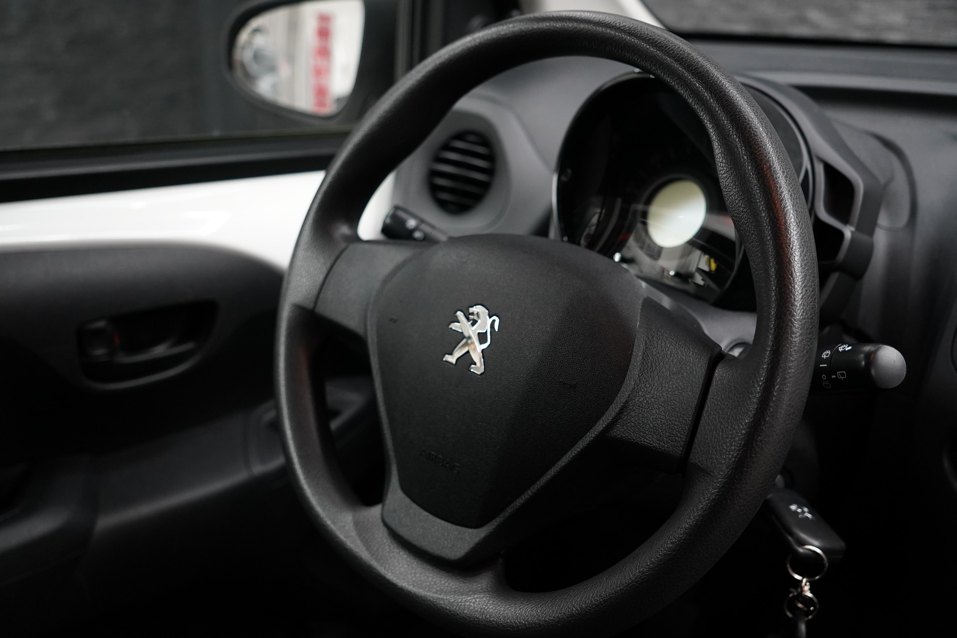 PEUGEOT 108 e-1.0 VTi Stop&Start Active Top-image-19
