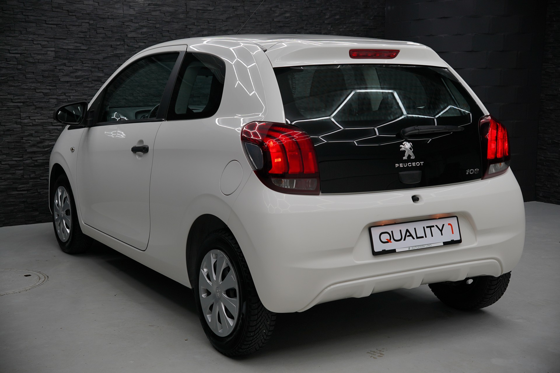 PEUGEOT 108 e-1.0 VTi Stop&Start Active Top-image-3