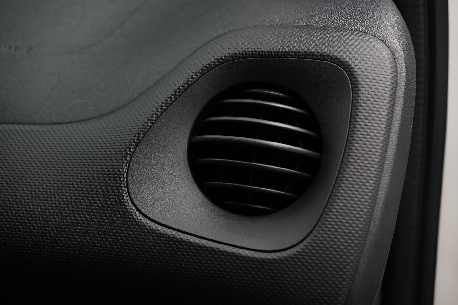 PEUGEOT 108 e-1.0 VTi Stop&Start Active Top-image-21