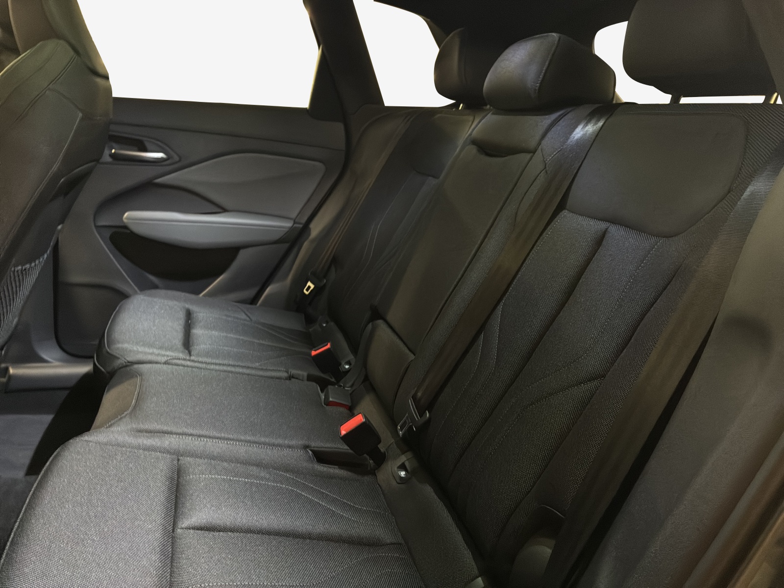 AUDI Q3 SUV 110 kW TFSI S tronic-image-11