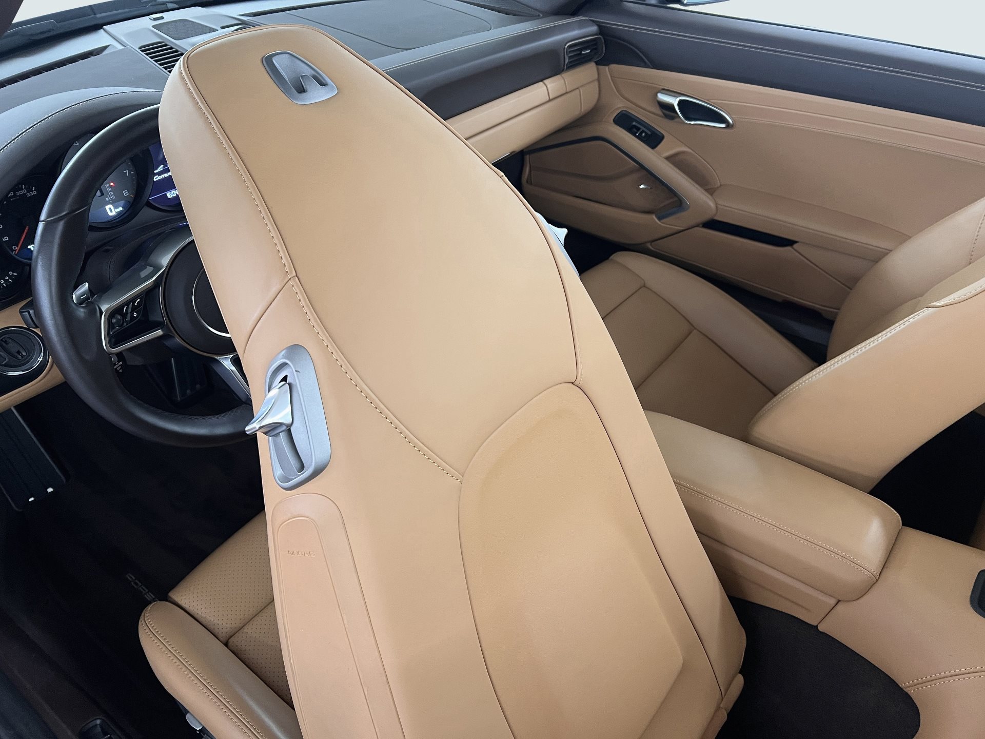 PORSCHE 911 Carrera 4S Cabriolet-image-22