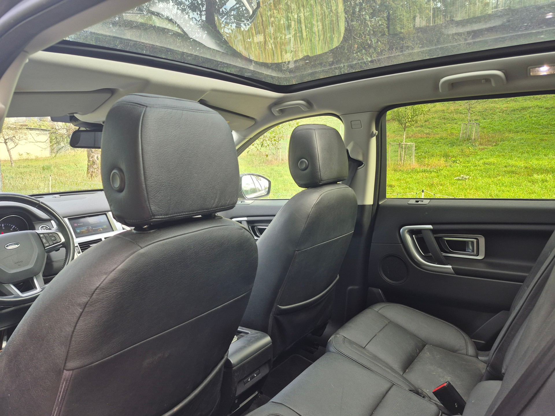 LAND ROVER Discovery Sport 2.0 TD4 HSE AT9-image-6