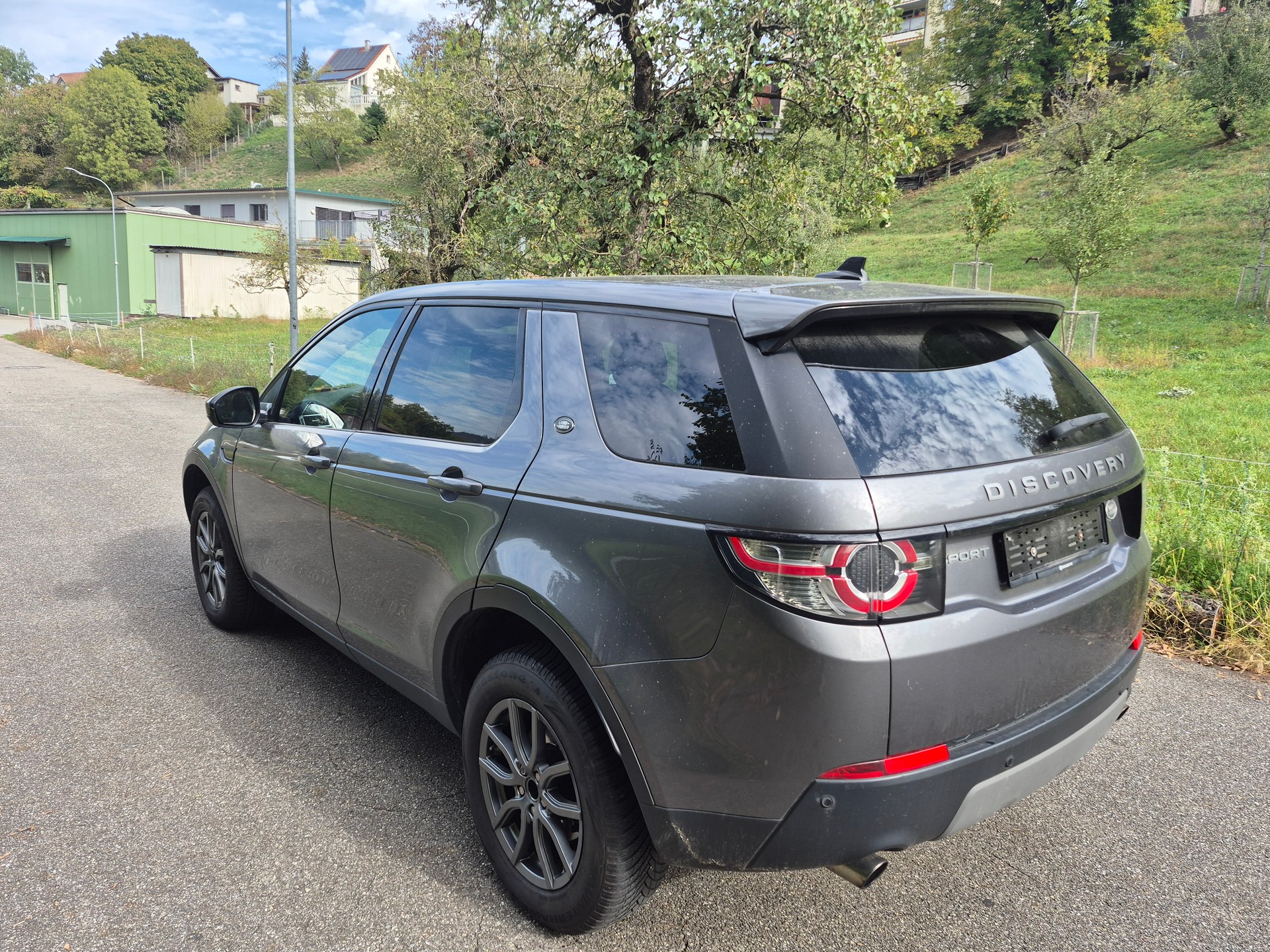 LAND ROVER Discovery Sport 2.0 TD4 HSE AT9-image-5