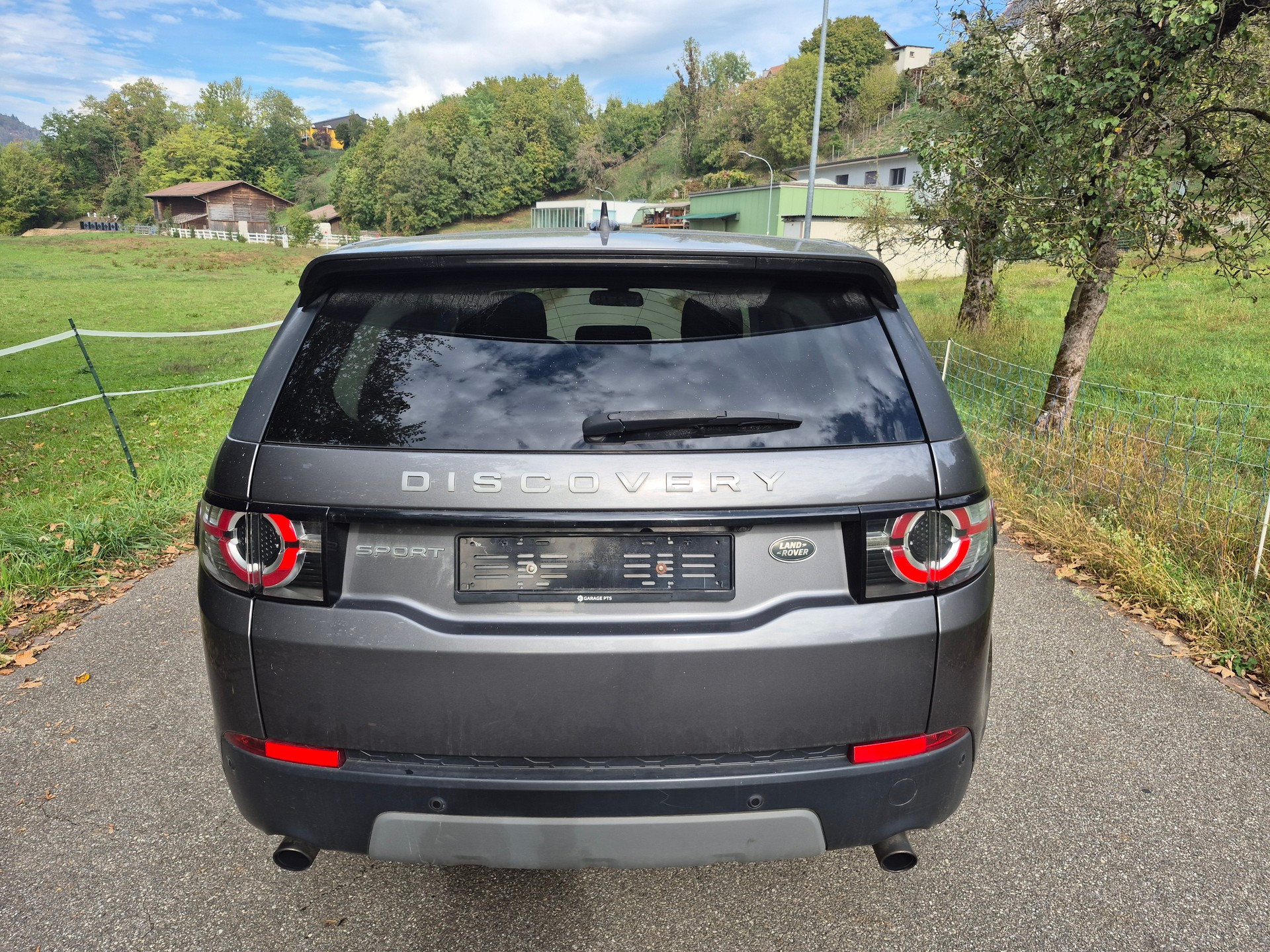 LAND ROVER Discovery Sport 2.0 TD4 HSE AT9-image-4