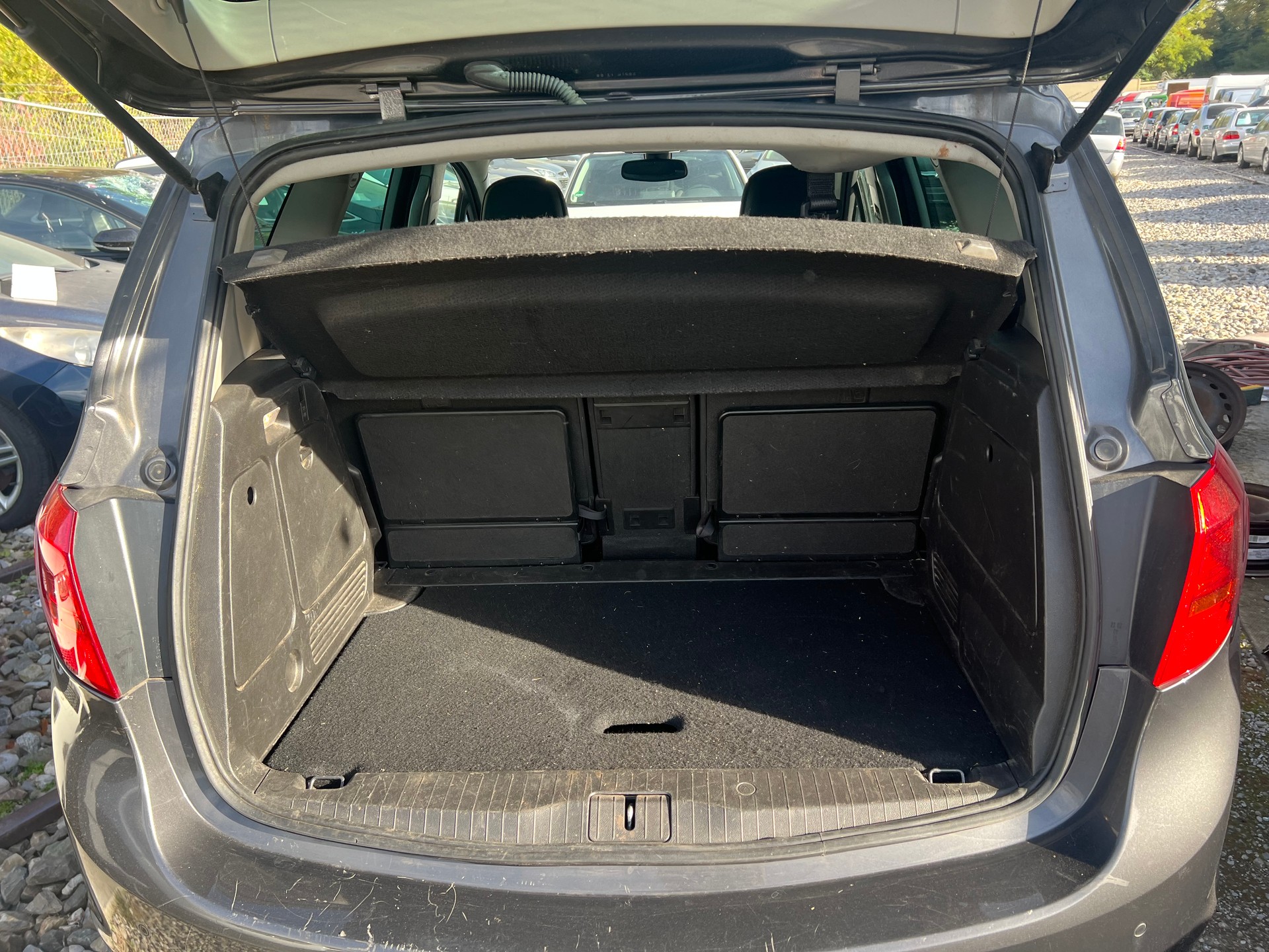 OPEL Meriva 1.4 Turbo Anniversary Edition-image-4