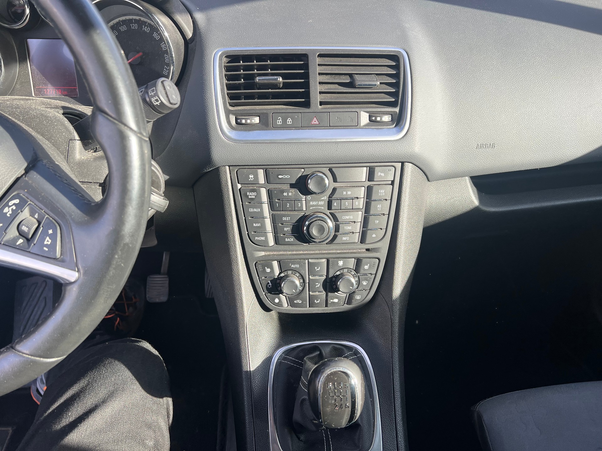 OPEL Meriva 1.4 Turbo Anniversary Edition-image-7