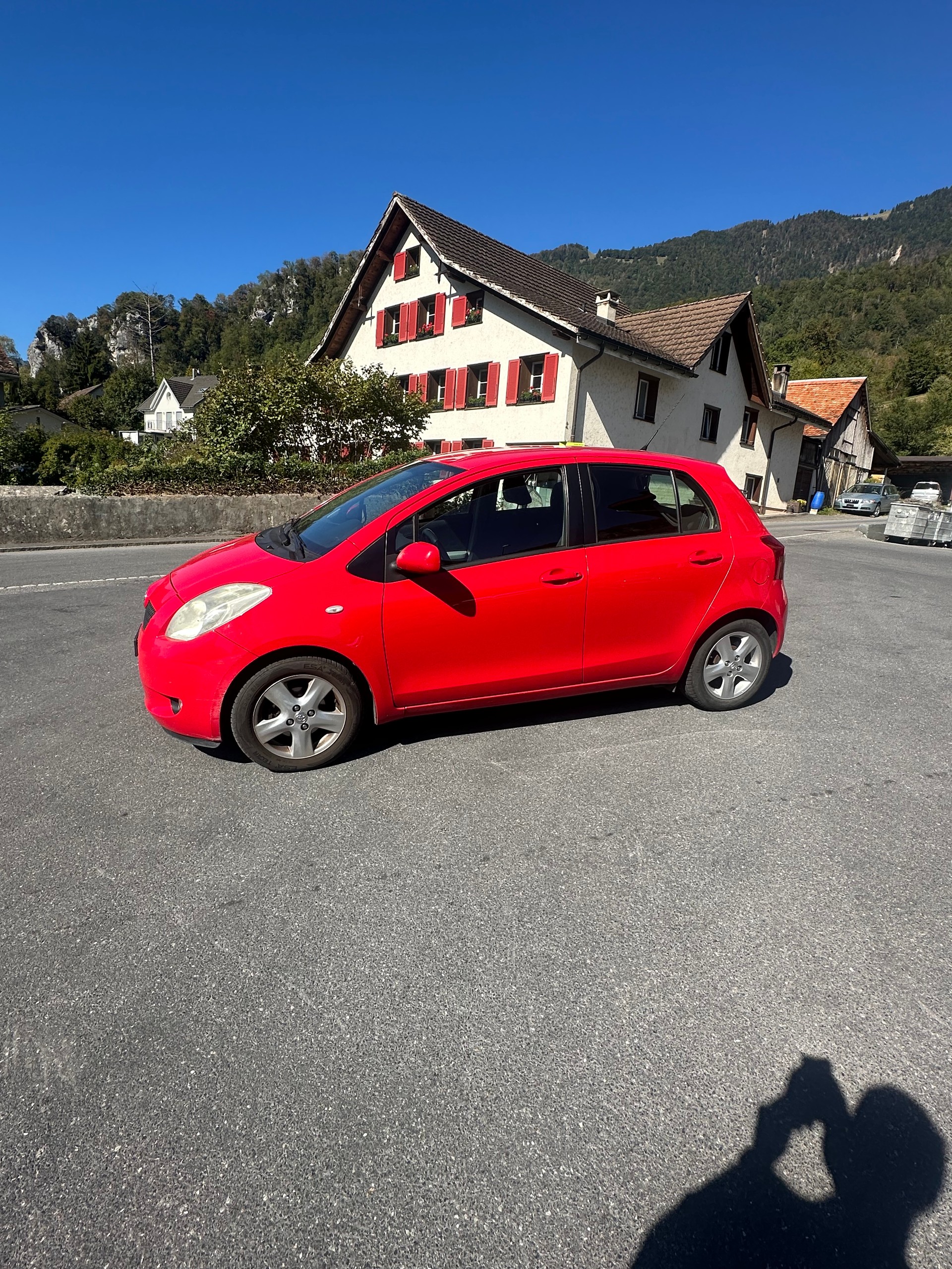 TOYOTA Yaris 1.3 Linea Luna-image-1