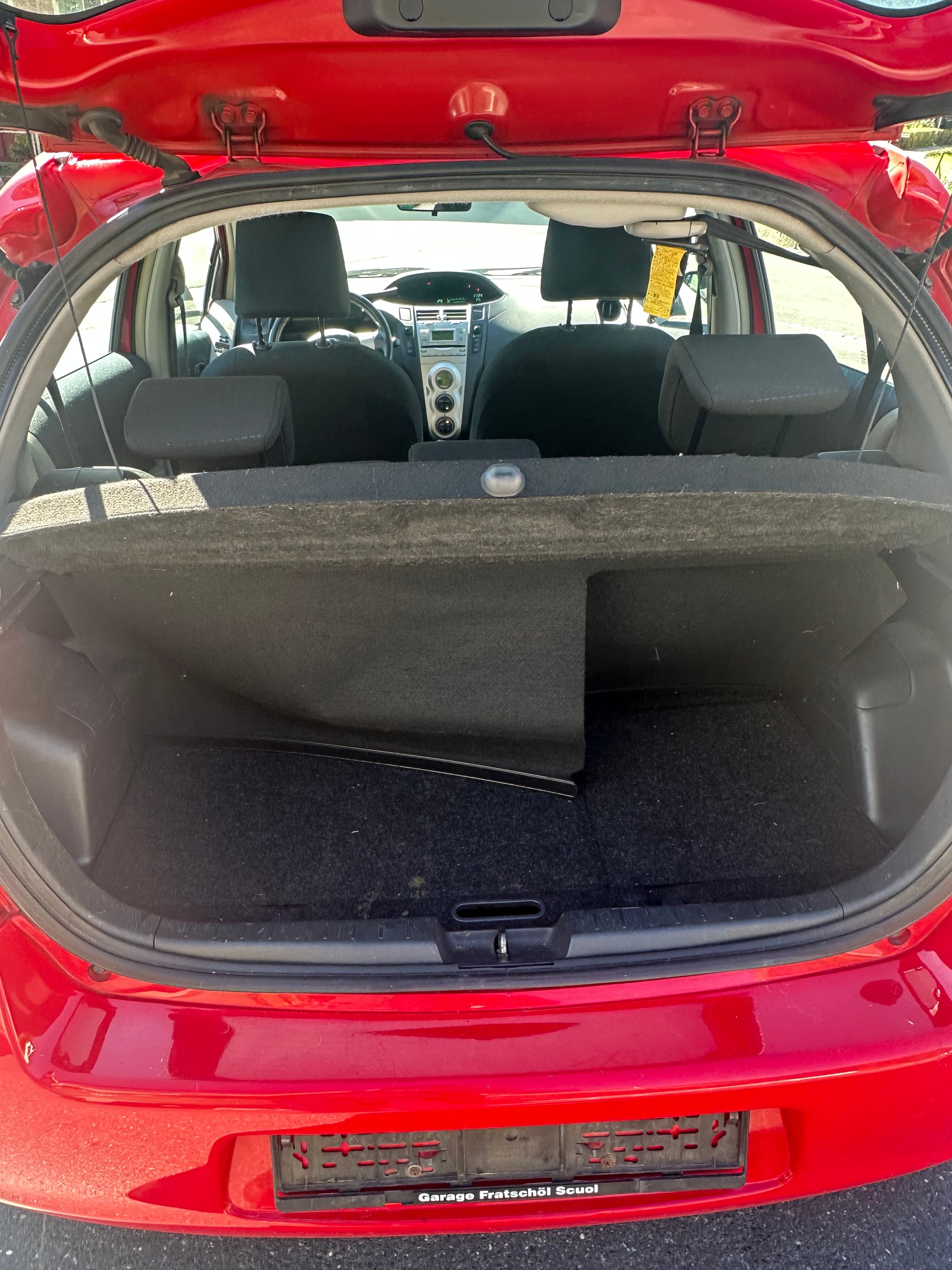 TOYOTA Yaris 1.3 Linea Luna-image-9
