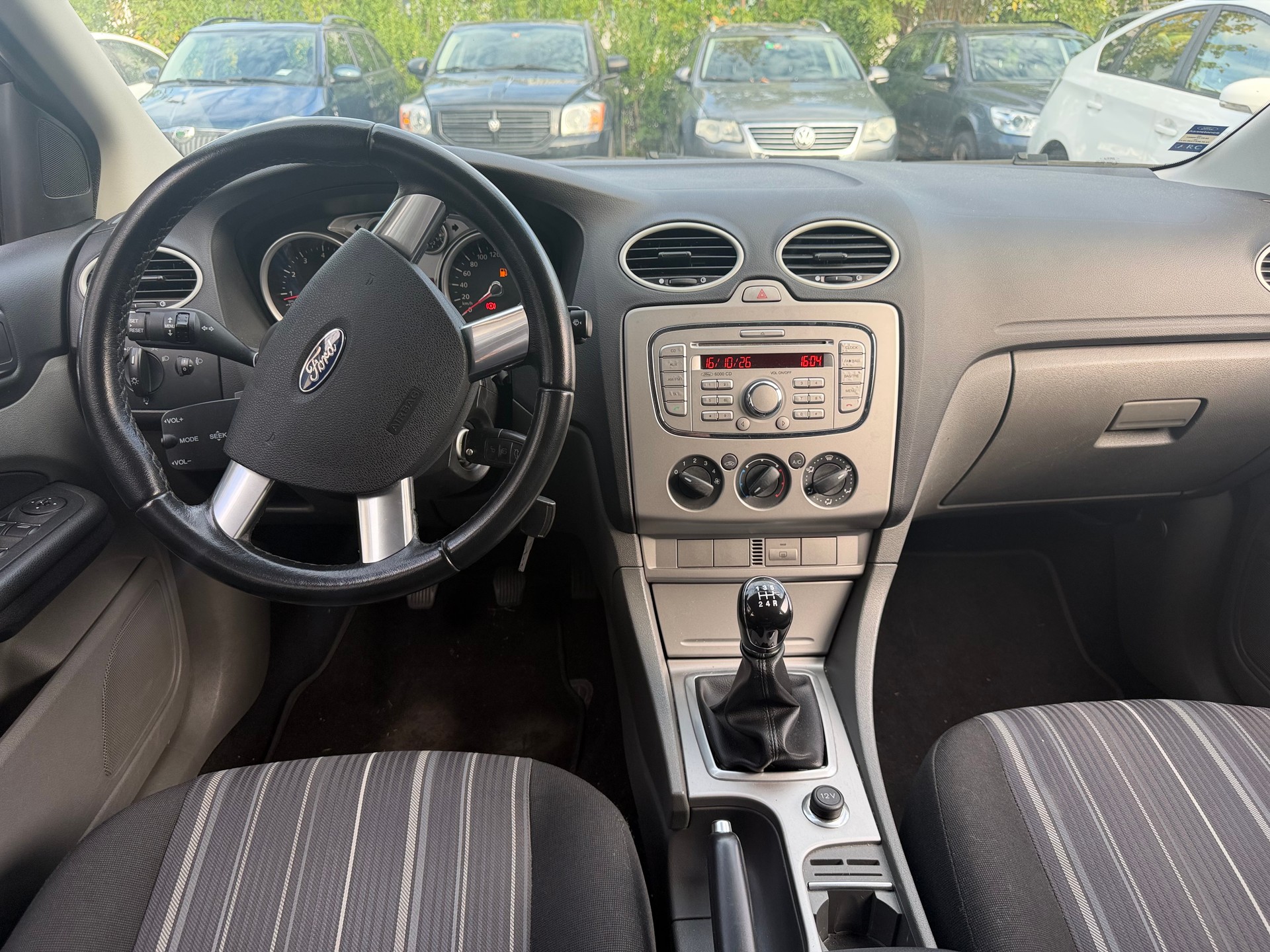 FORD Focus 1.6i VCT Carving-image-9