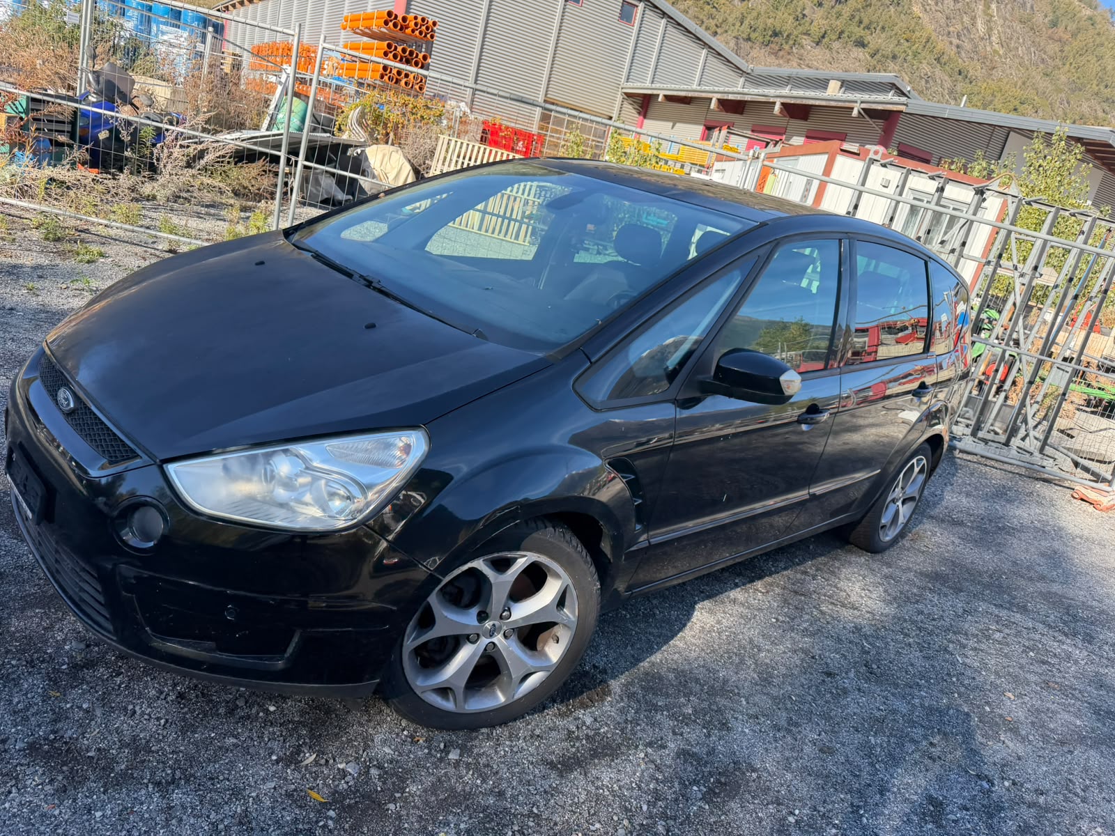 FORD S-Max 2.5i T Titanium-image-2