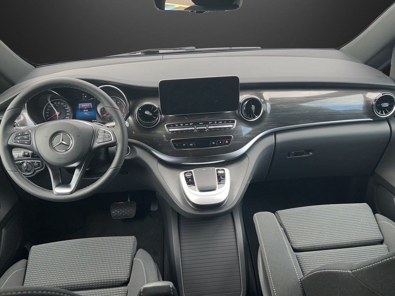 MERCEDES-BENZ EQV 300 lang-image-8