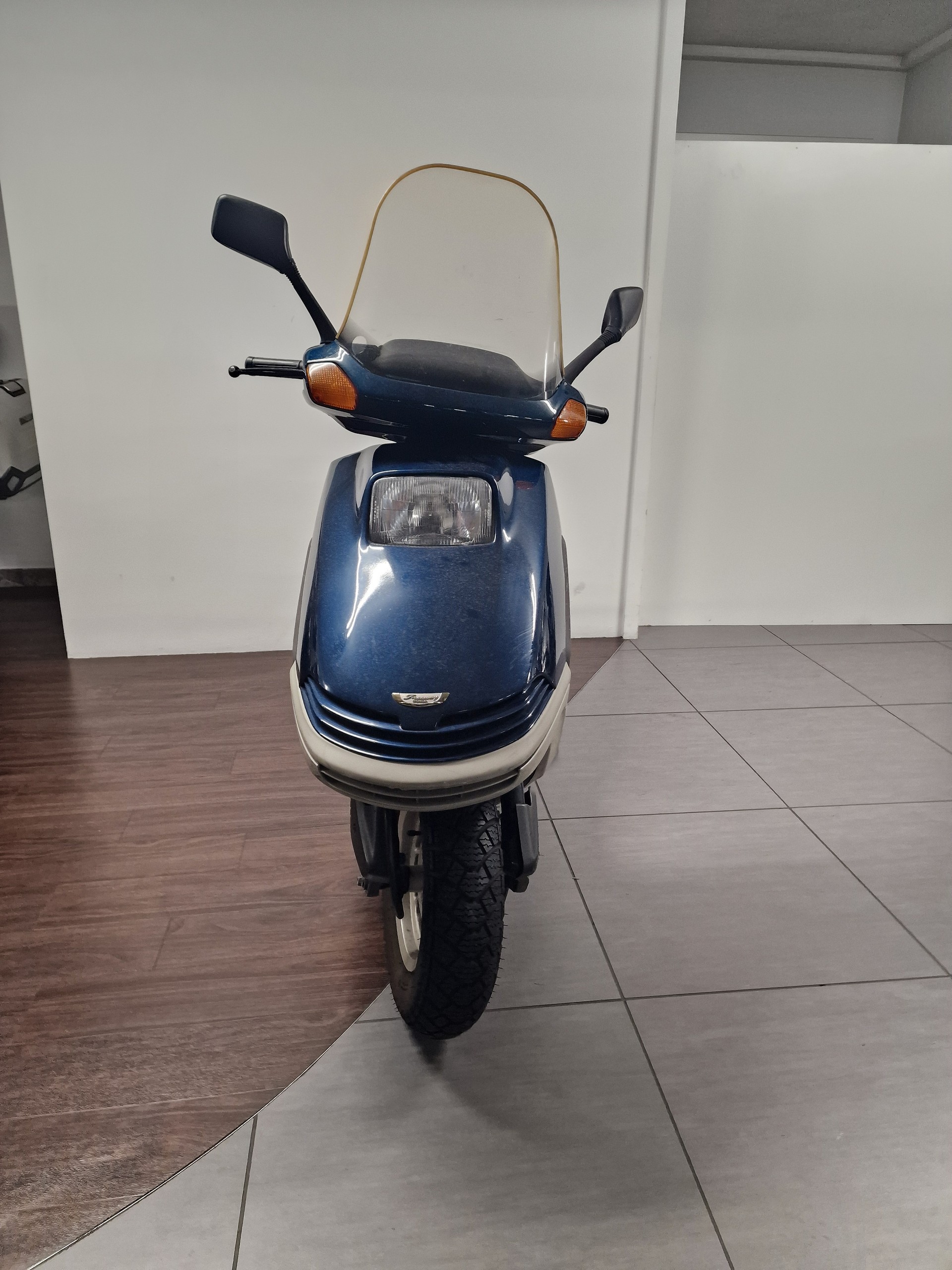 HONDA CH 250 Free Way-showroom-element-1