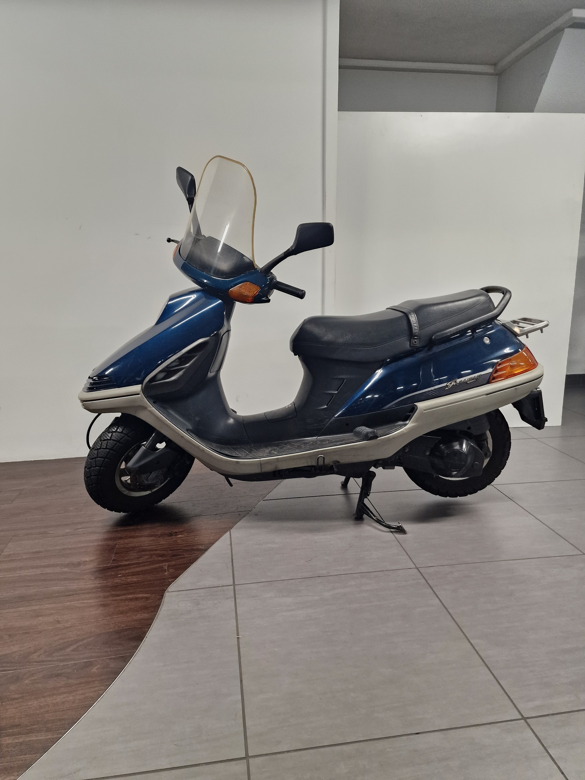 HONDA CH 250 Free Way-showroom-element-2