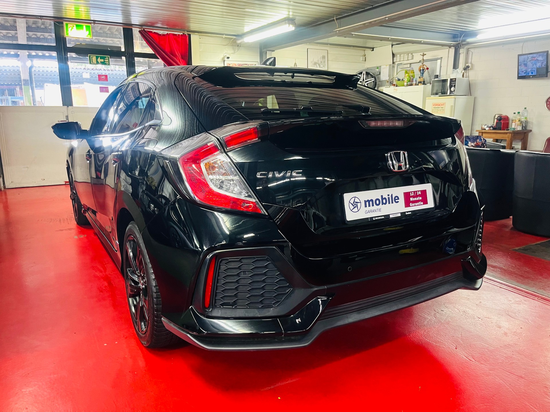 HONDA Civic 1.0 VTEC Elegance CVT-image-1