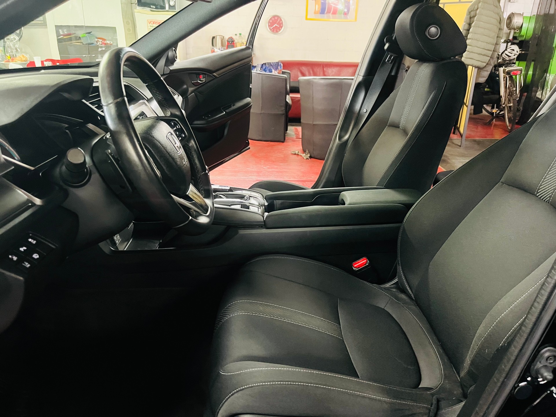 HONDA Civic 1.0 VTEC Elegance CVT-image-10