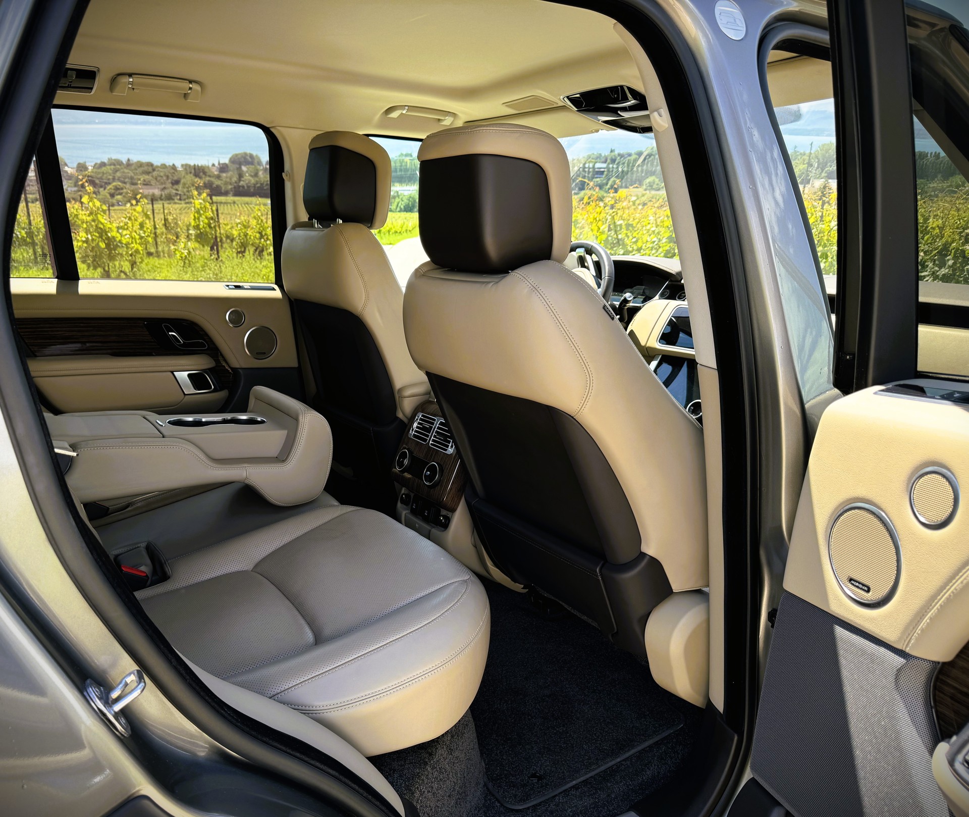 LAND ROVER Range Rover 2.0 Si4 P400e PHEV Vogue Automatic-image-17