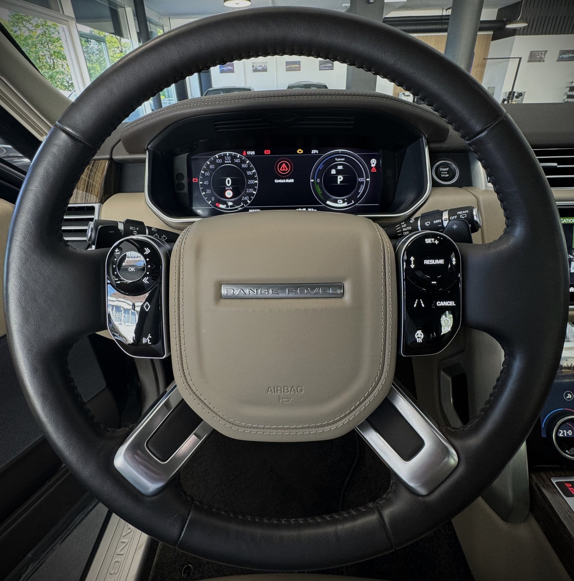 LAND ROVER Range Rover 2.0 Si4 P400e PHEV Vogue Automatic-image-25