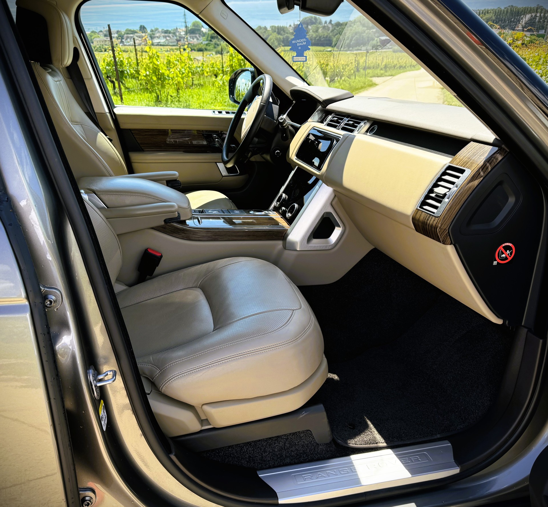 LAND ROVER Range Rover 2.0 Si4 P400e PHEV Vogue Automatic-image-16