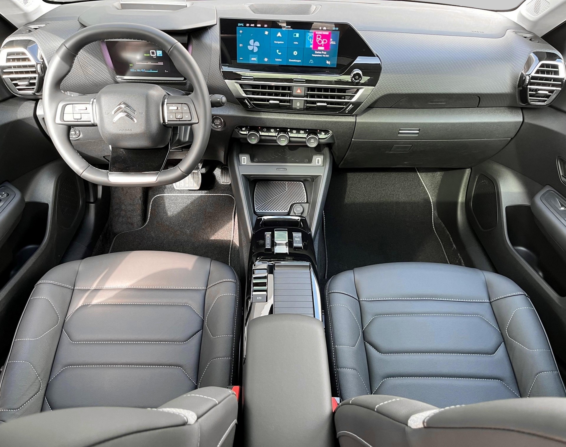 CITROEN C4 X 100 kW Shine Pack-image-4