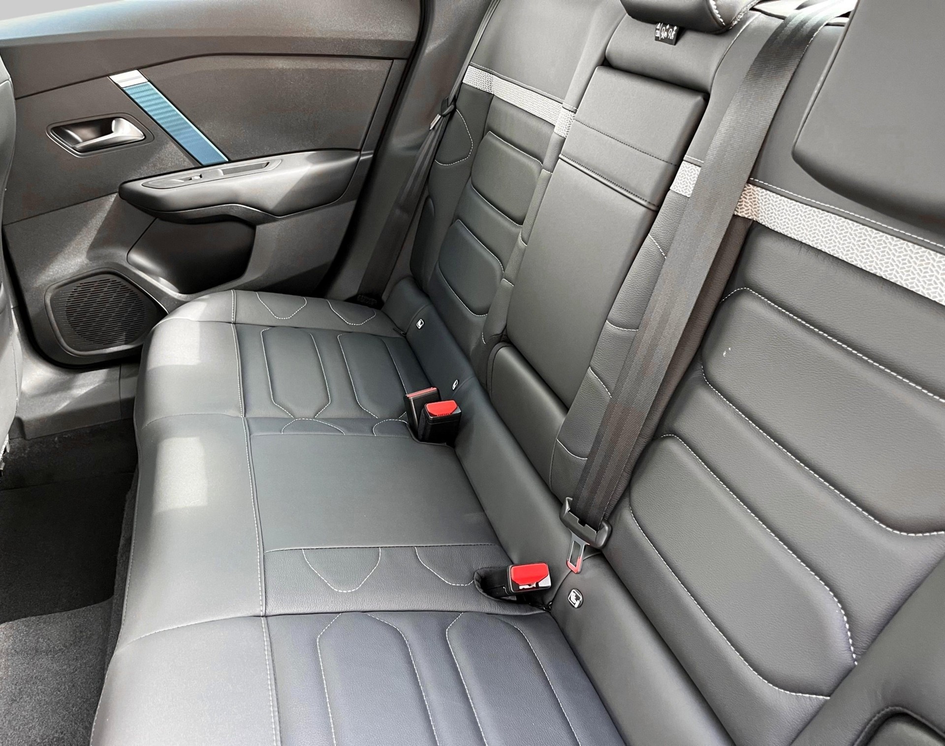 CITROEN C4 X 100 kW Shine Pack-image-5