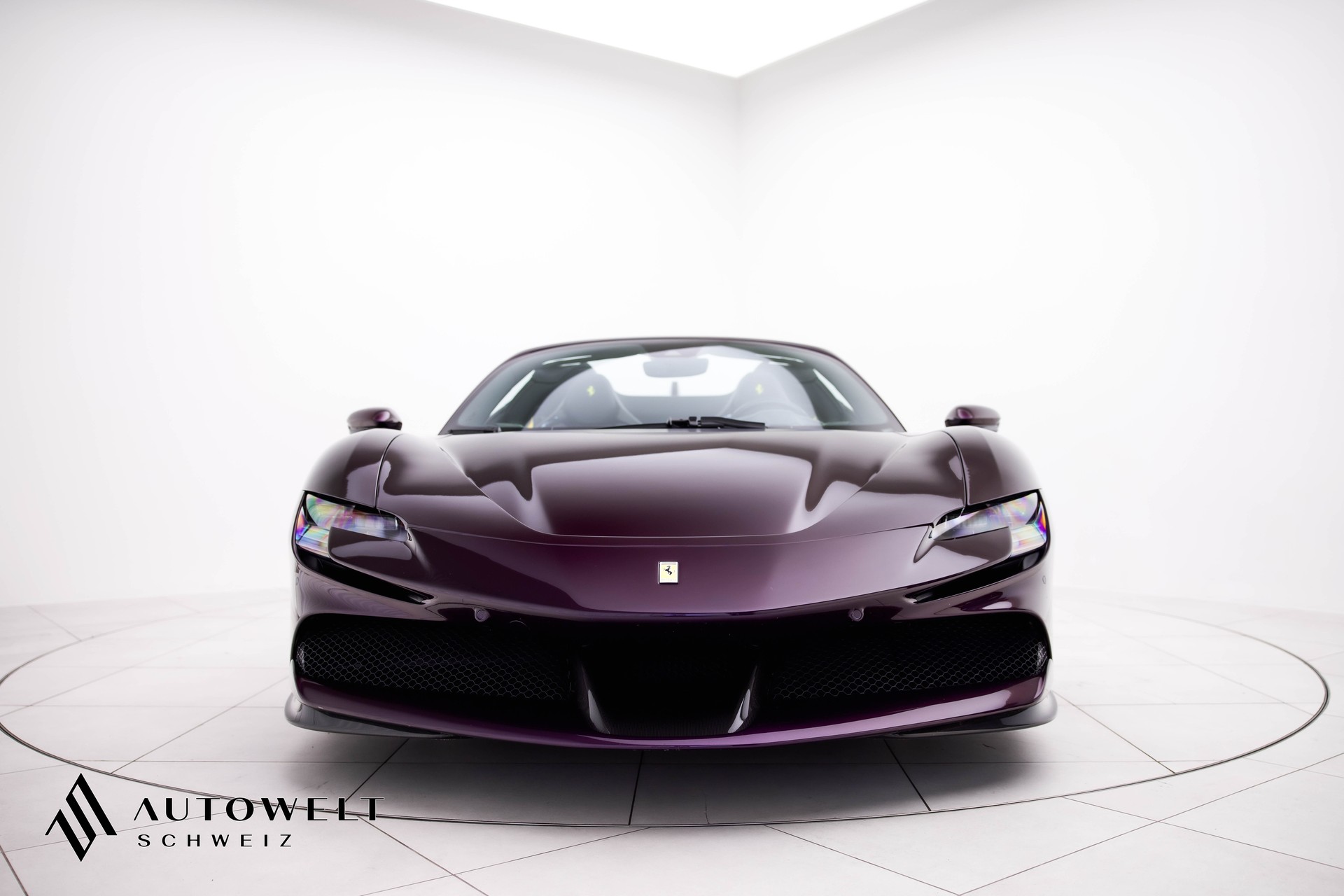 FERRARI SF90 Spider Tailor Made-image-4