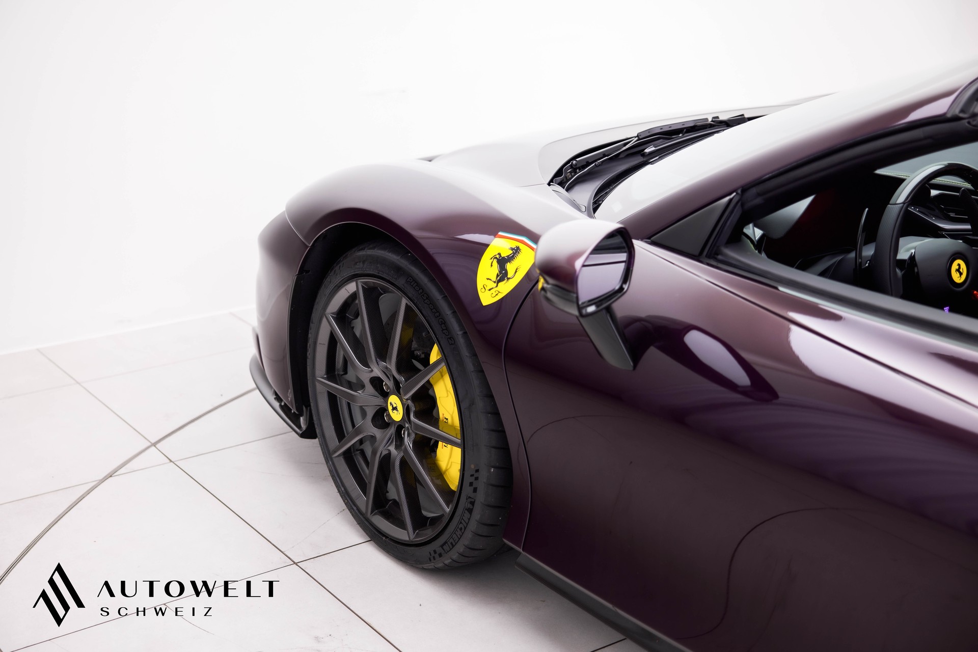 FERRARI SF90 Spider Tailor Made-image-8