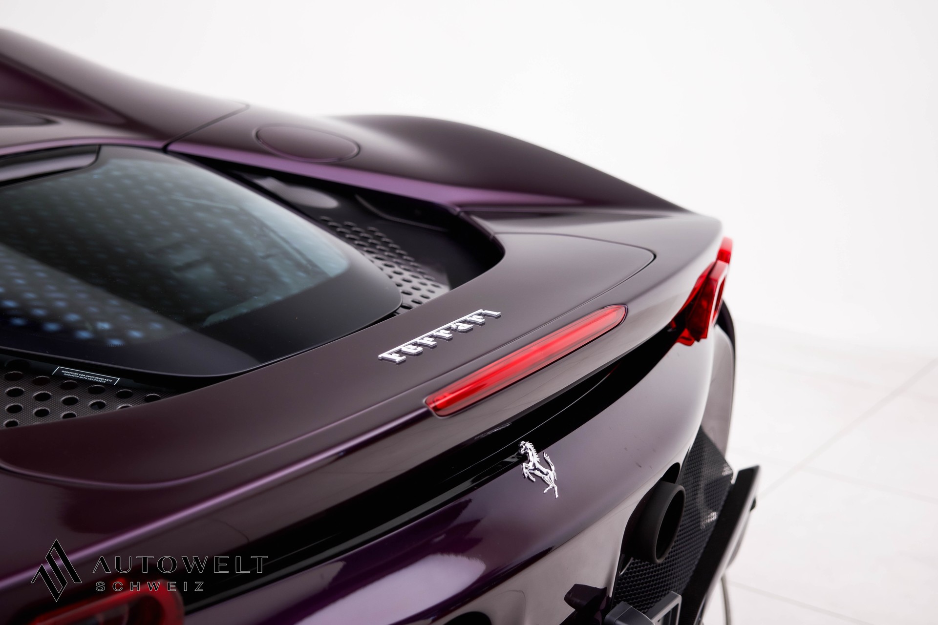 FERRARI SF90 Spider Tailor Made-image-7