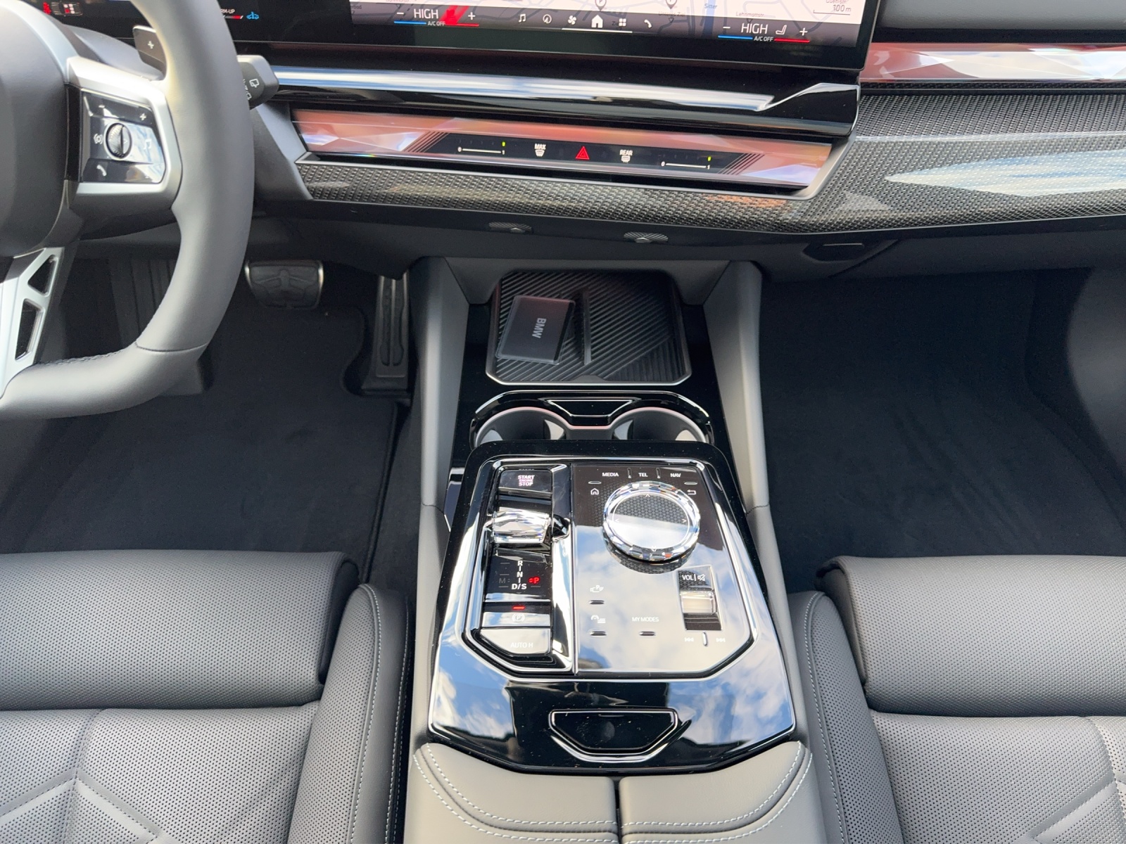 BMW 540d xDrive 48V Touring M Sport Pro-image-12
