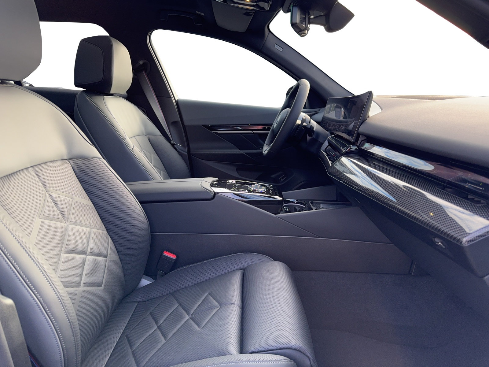 BMW 540d xDrive 48V Touring M Sport Pro-image-14