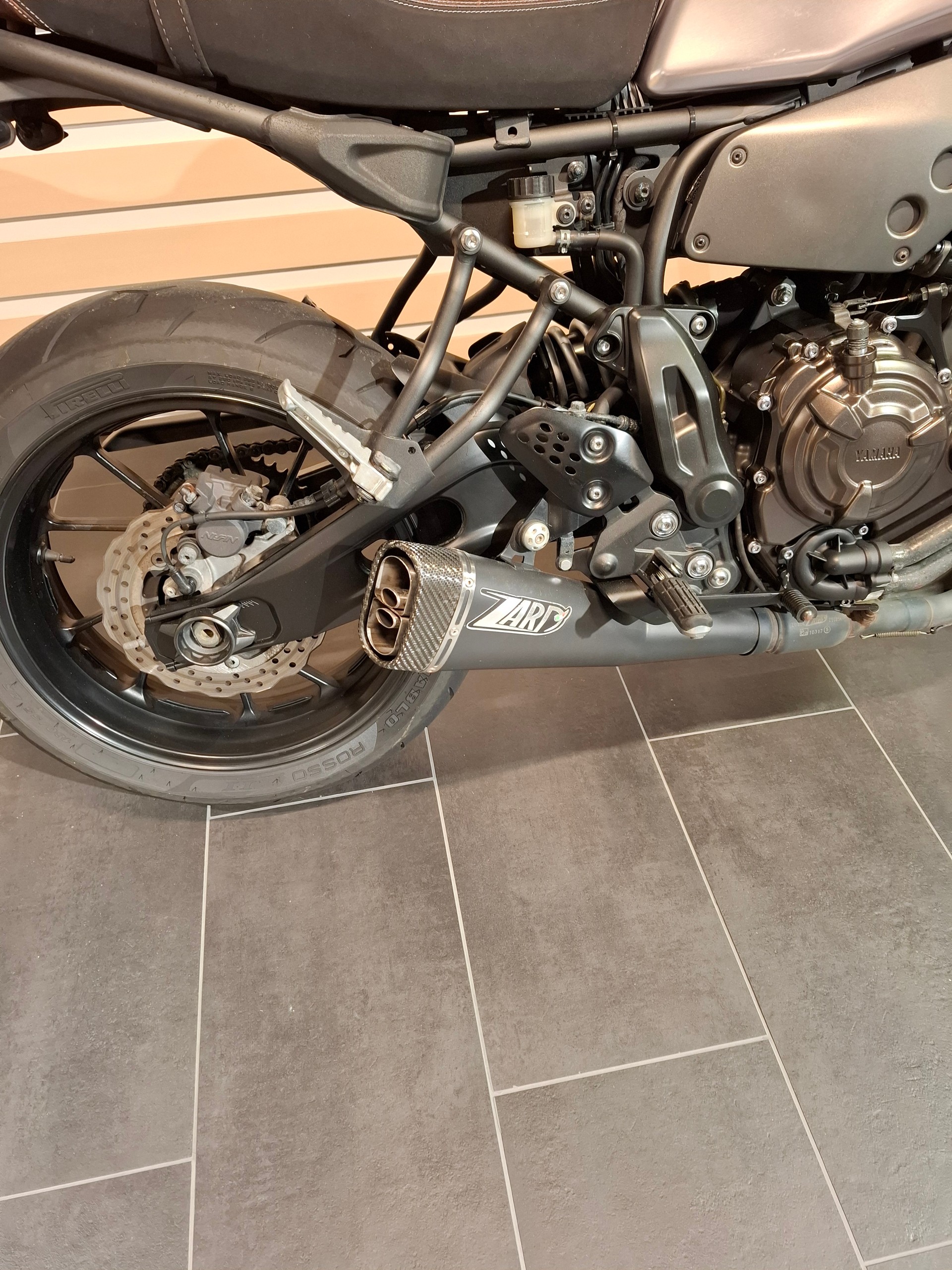 YAMAHA XSR 700-image-7