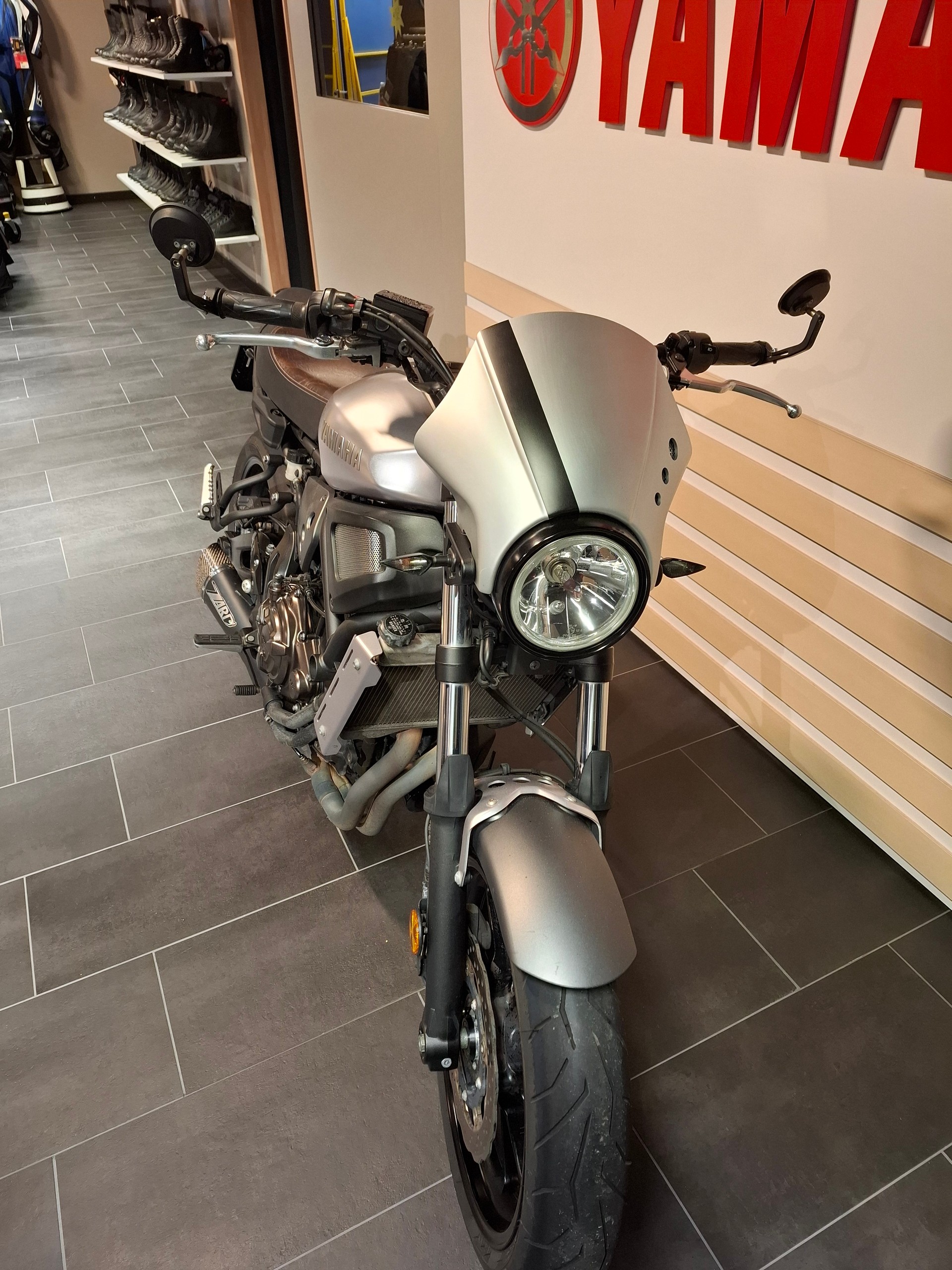 YAMAHA XSR 700-image-6