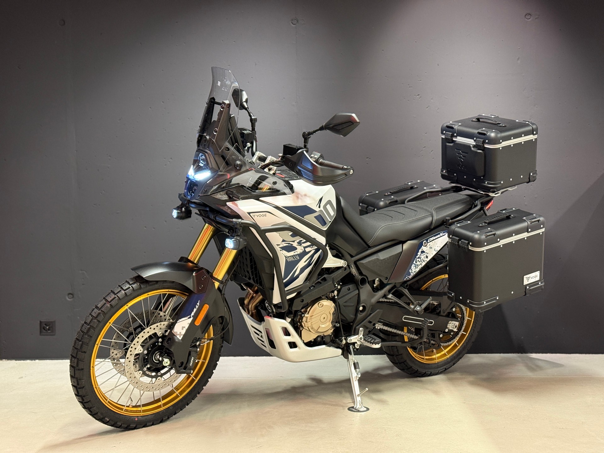 VOGE DS 800 Rally-showroom-element-2