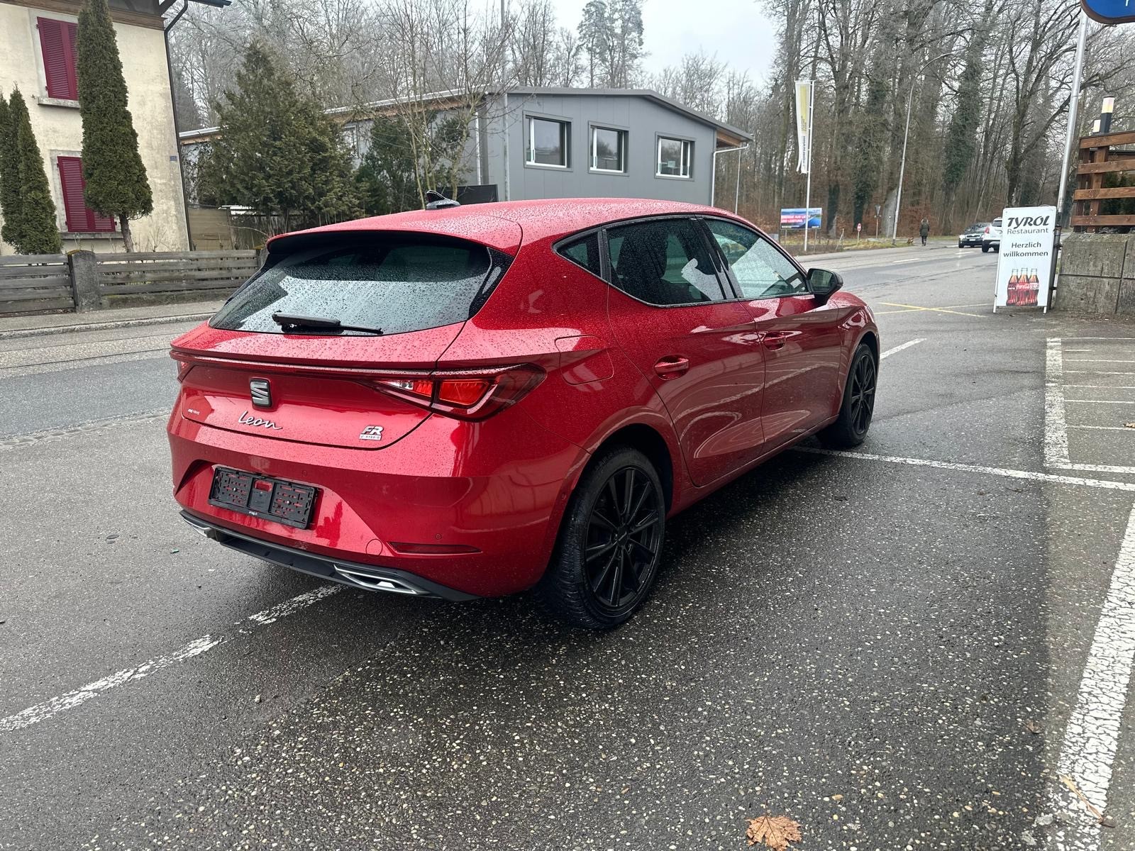 SEAT Leon 1.4 eHybrid pHEV DSG FR-image-2