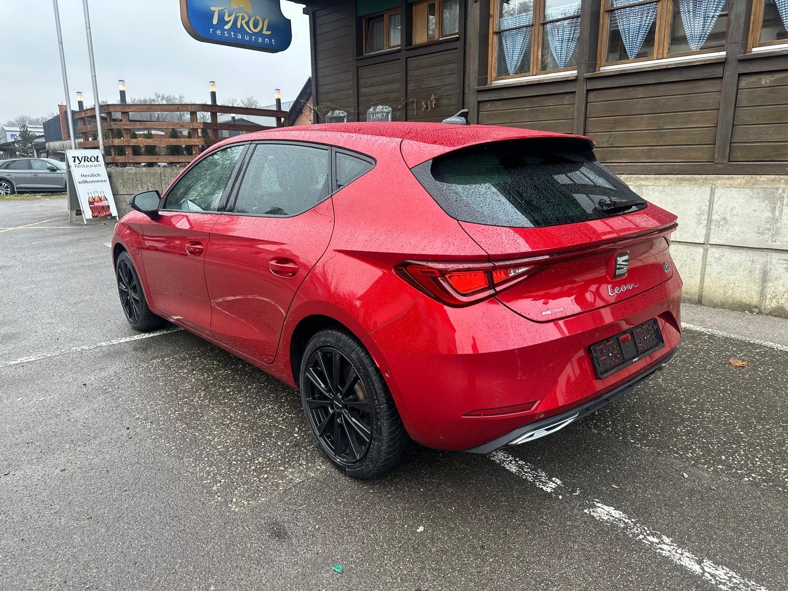 SEAT Leon 1.4 eHybrid pHEV DSG FR-image-5