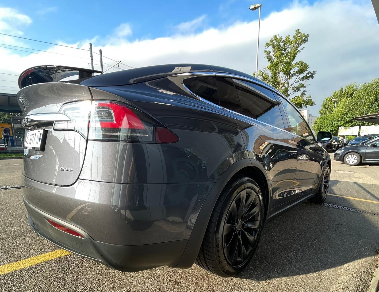 TESLA MODEL X 90 D 525PS 4x4 0-100Km/h in 5S Autopilot-image-5