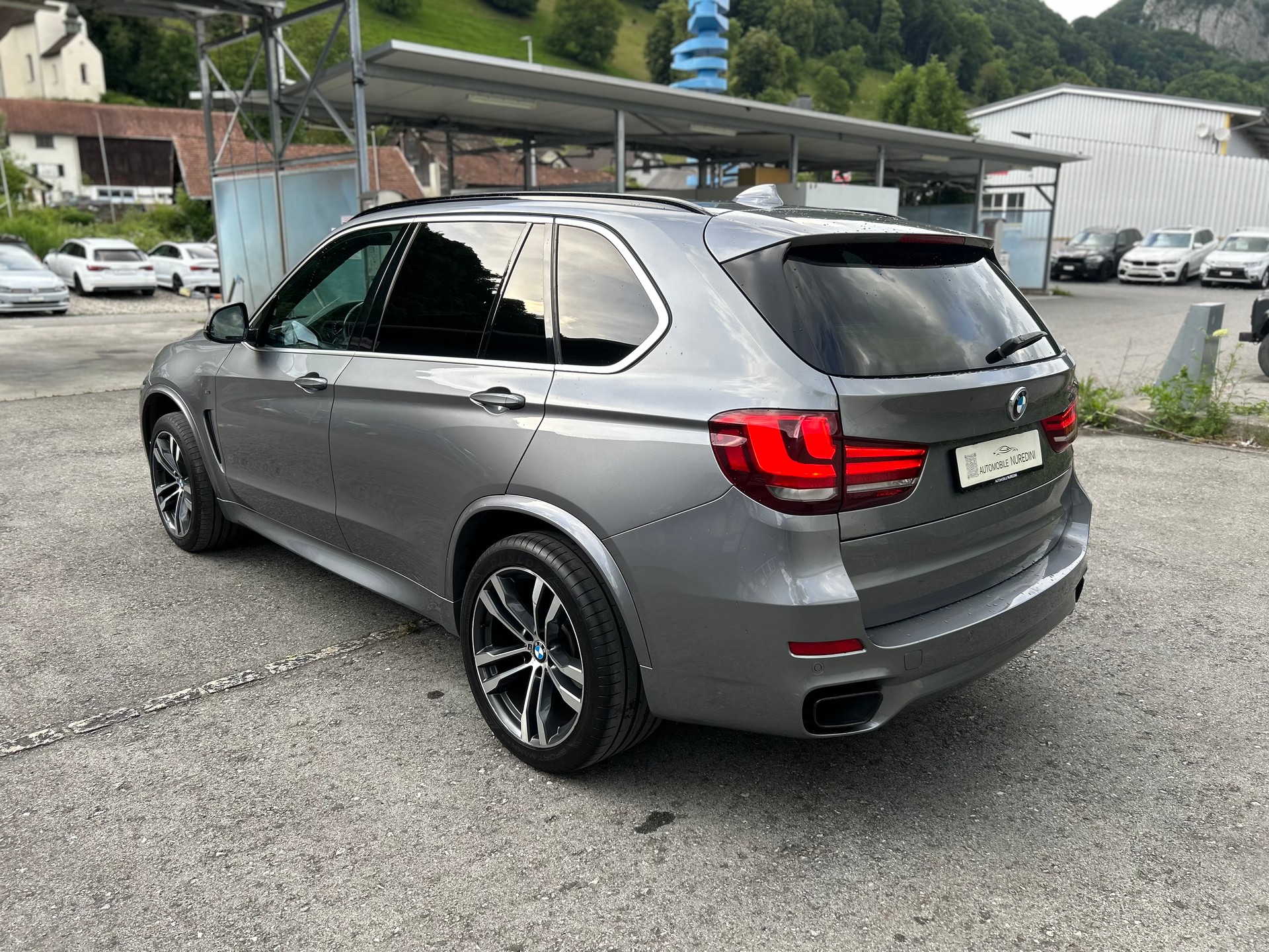 BMW X5 xDrive M50d Steptronic-image-2
