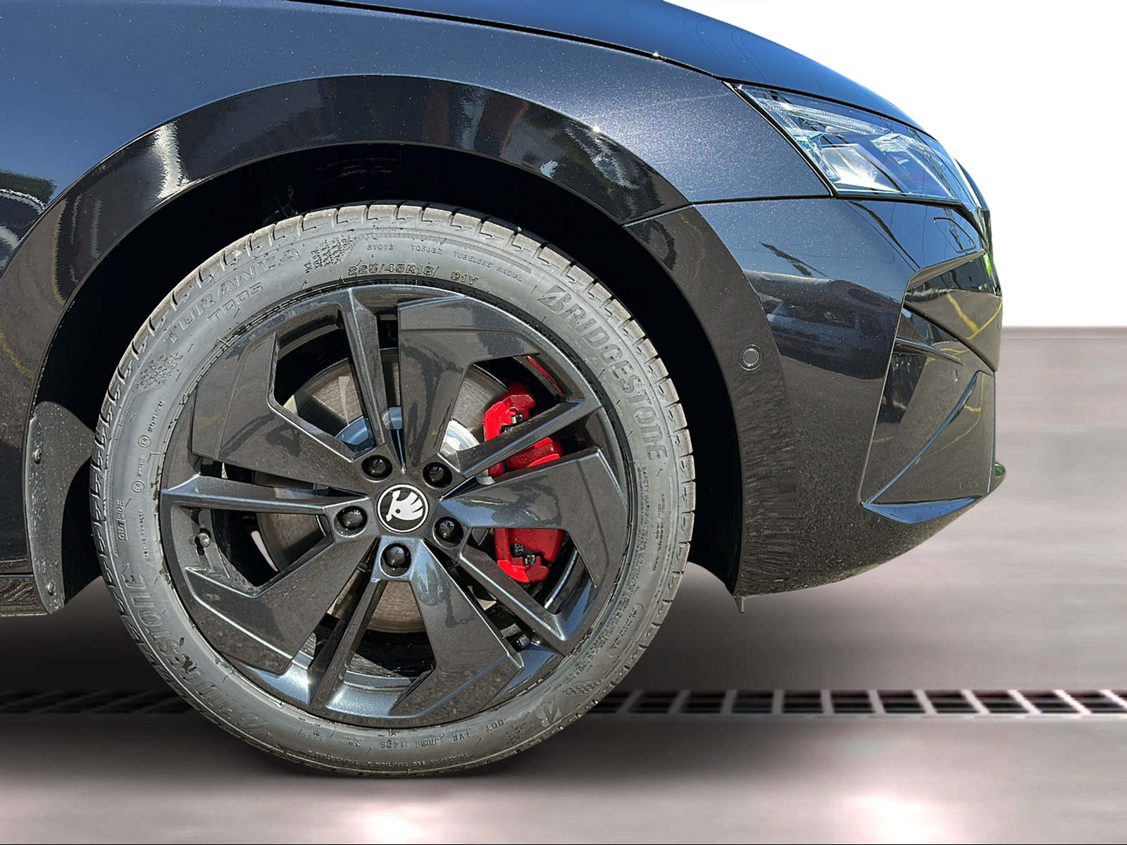 SKODA Octavia Combi 2.0 TSI DSG RS-image-7