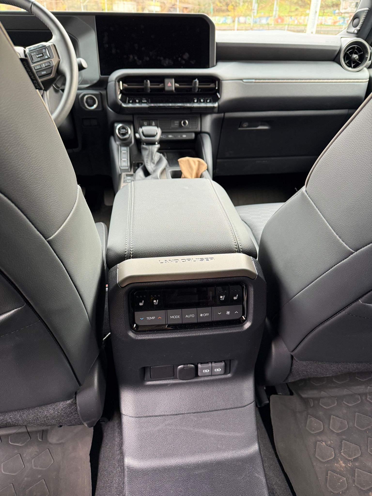 TOYOTA Land Cruiser 2.8TD First Edition-image-14