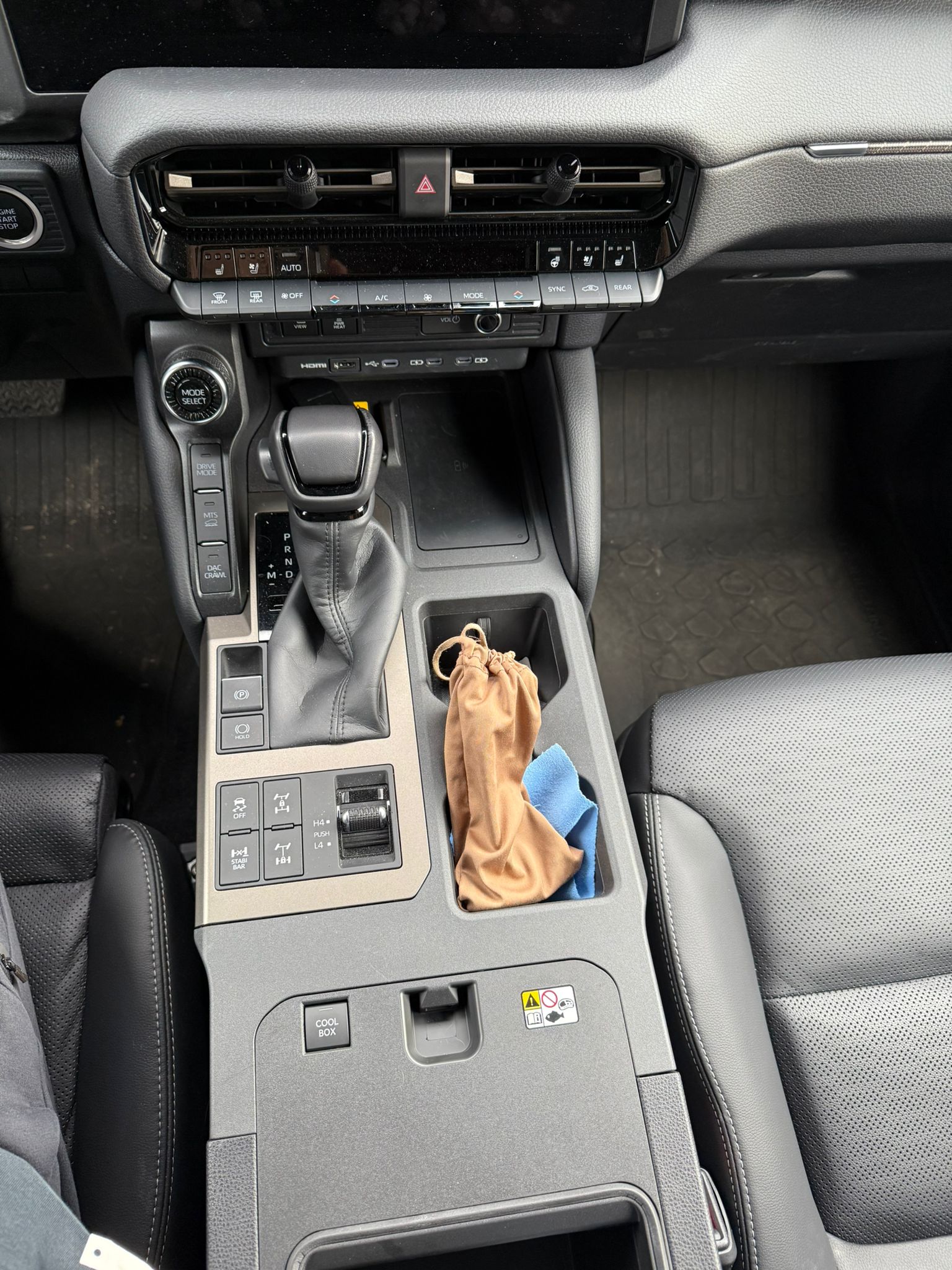 TOYOTA Land Cruiser 2.8TD First Edition-image-15