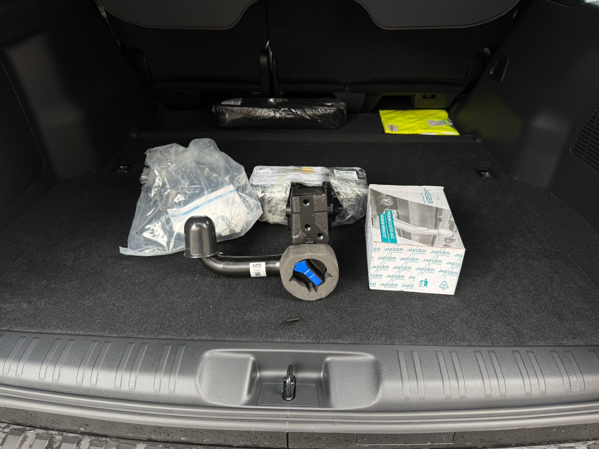 TOYOTA Land Cruiser 2.8TD First Edition-image-12