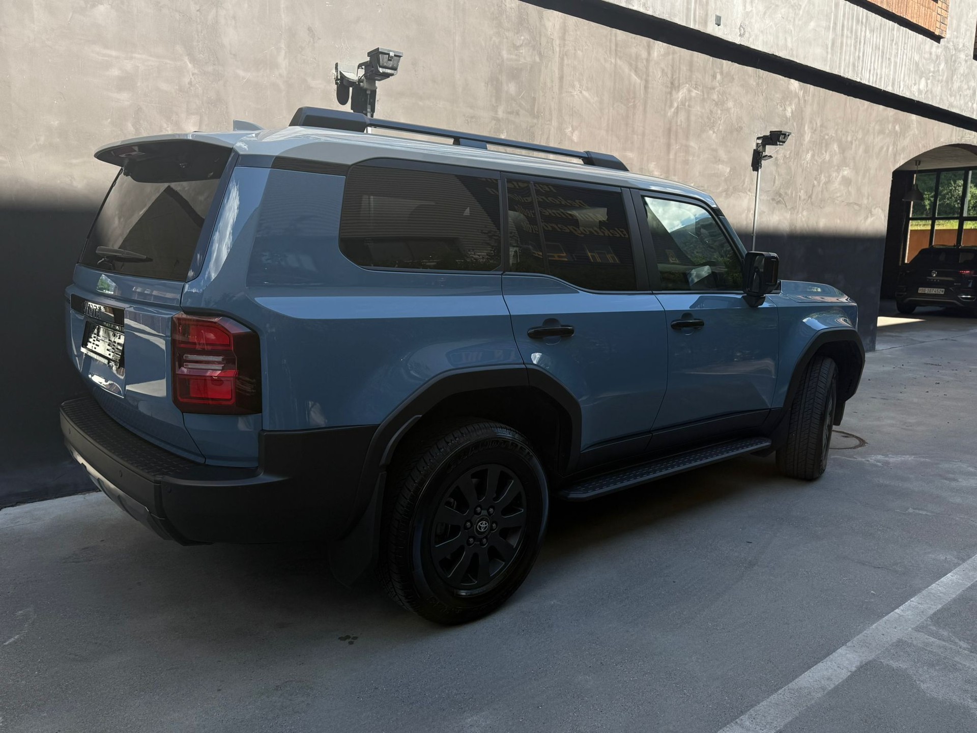 TOYOTA Land Cruiser 2.8TD First Edition-image-4