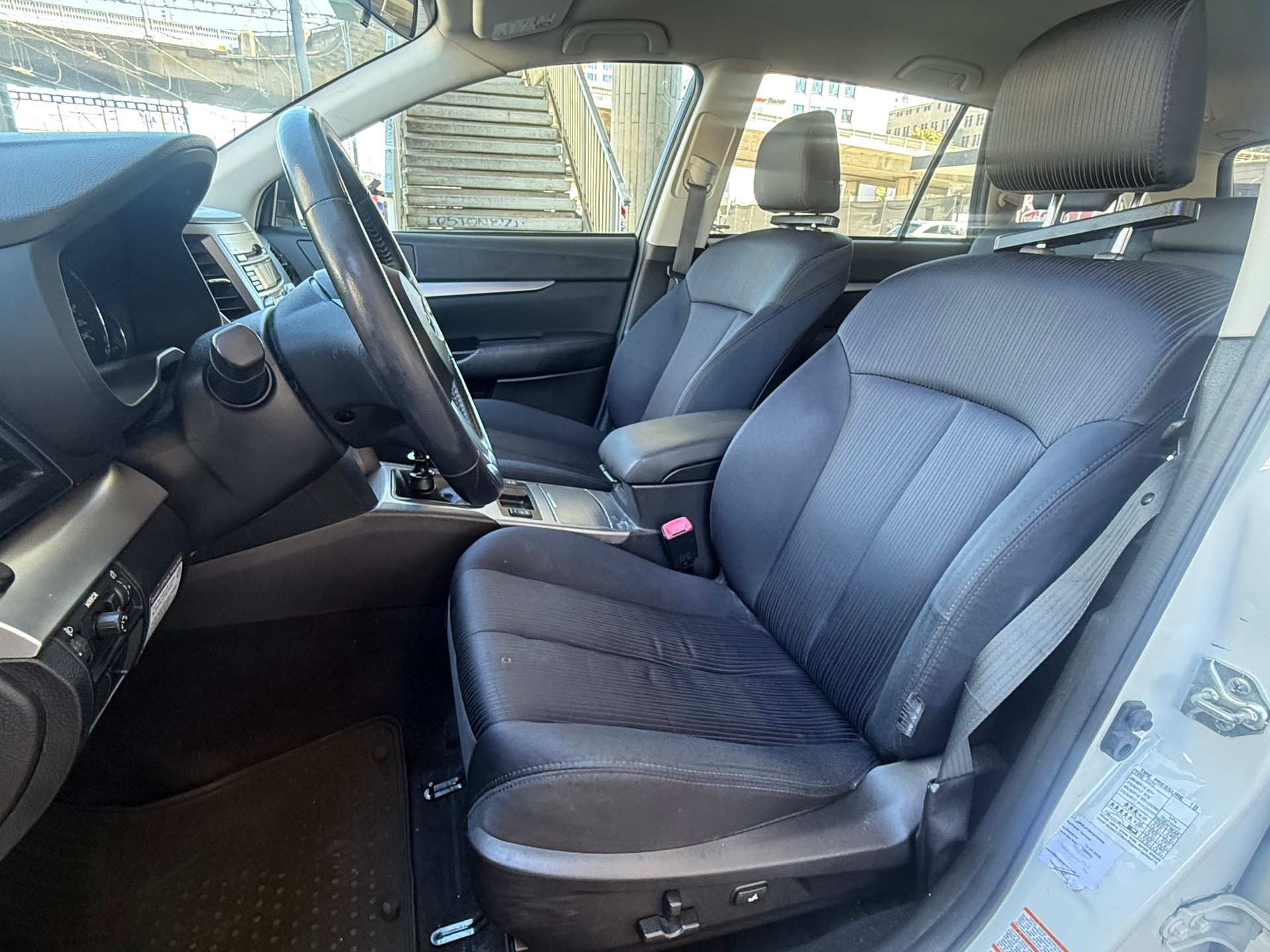 SUBARU Legacy 2.0D Swiss AWD-image-11