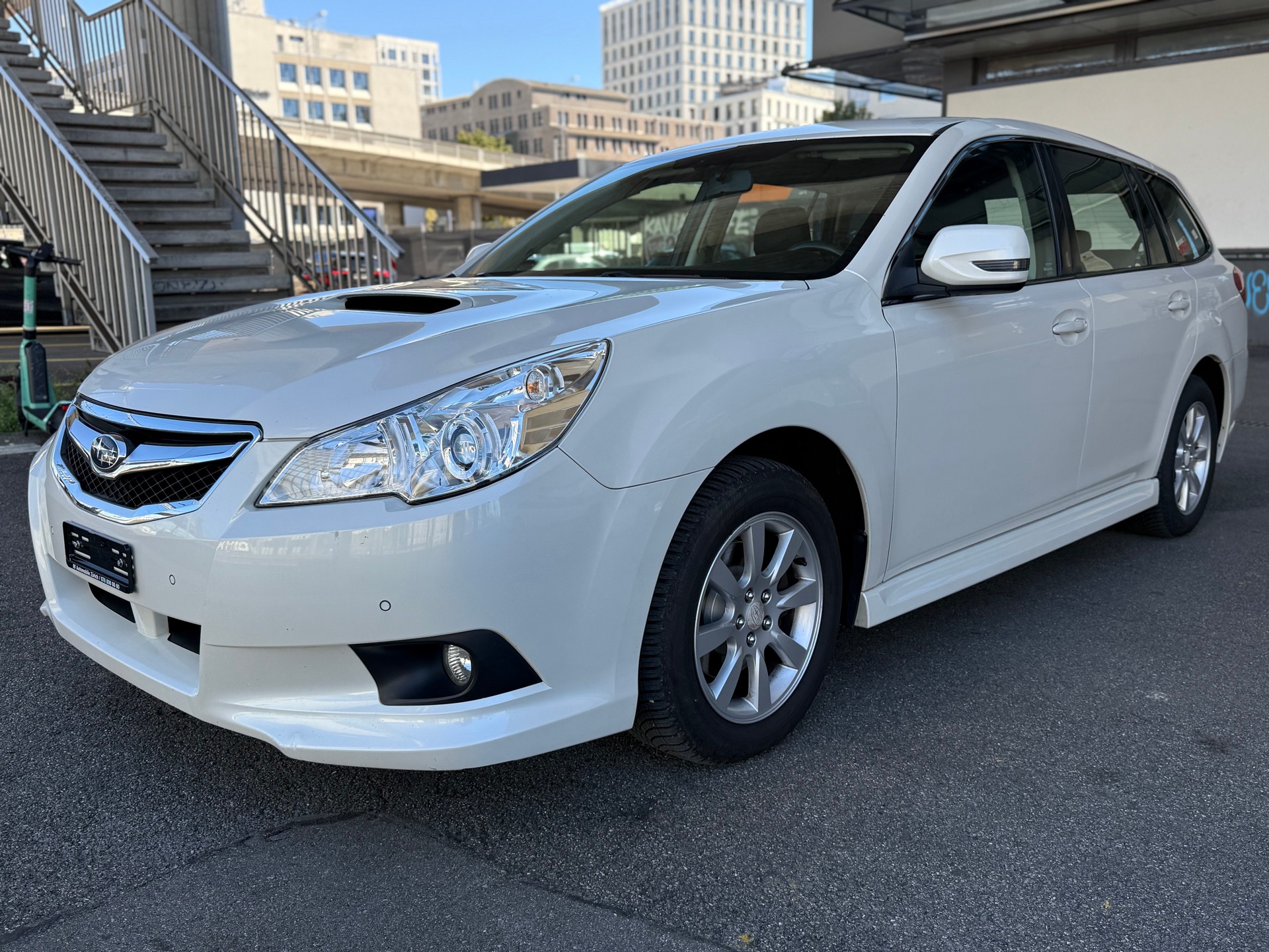 SUBARU Legacy 2.0D Swiss AWD-image-2