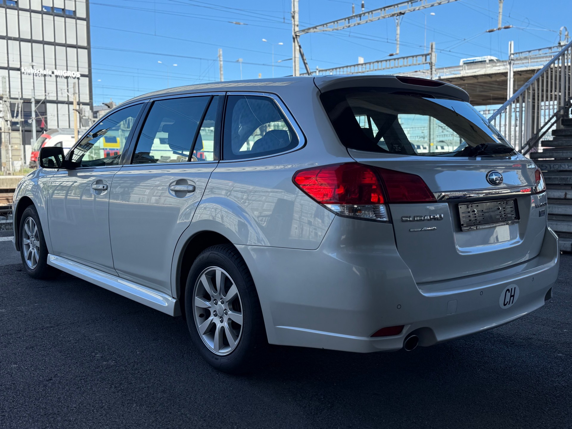 SUBARU Legacy 2.0D Swiss AWD-image-8